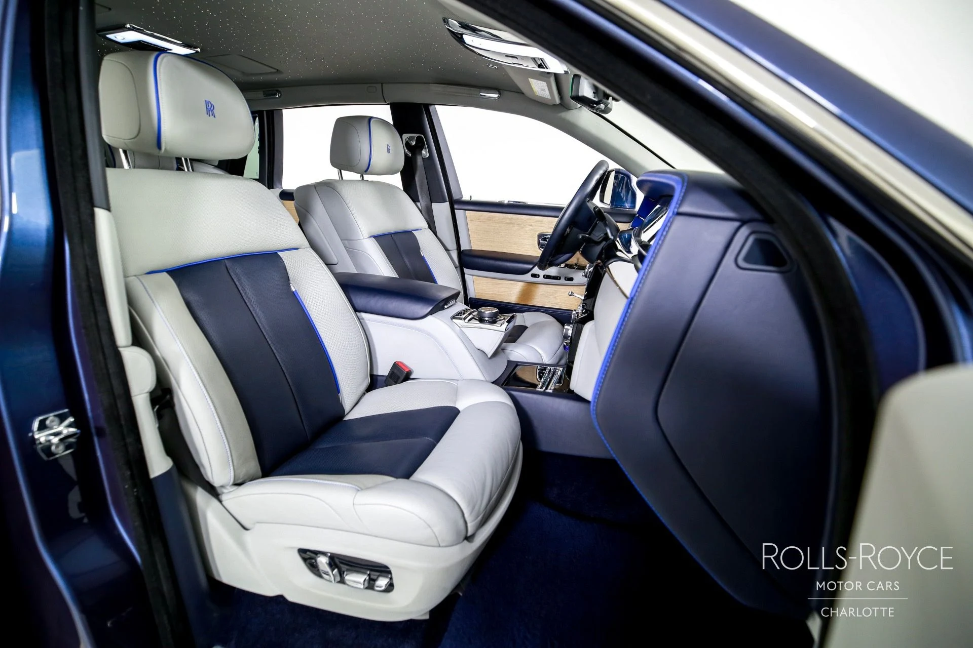 mph034_1049625871_Used_2019_Rolls_Royce_Phantom_1757714509_26546fdf06