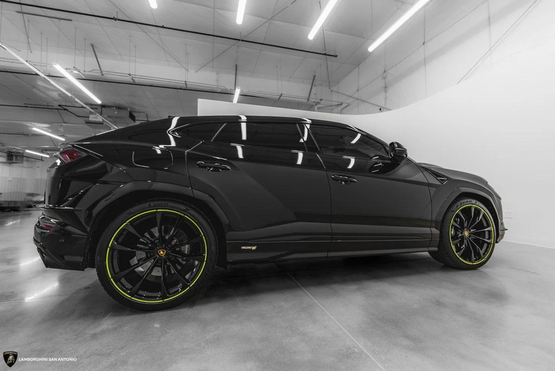 mph034_105042946_ru9_L_Ye0_Go_Vnl3_PU_Rgzcd_Yhay4_E_5af732ce50