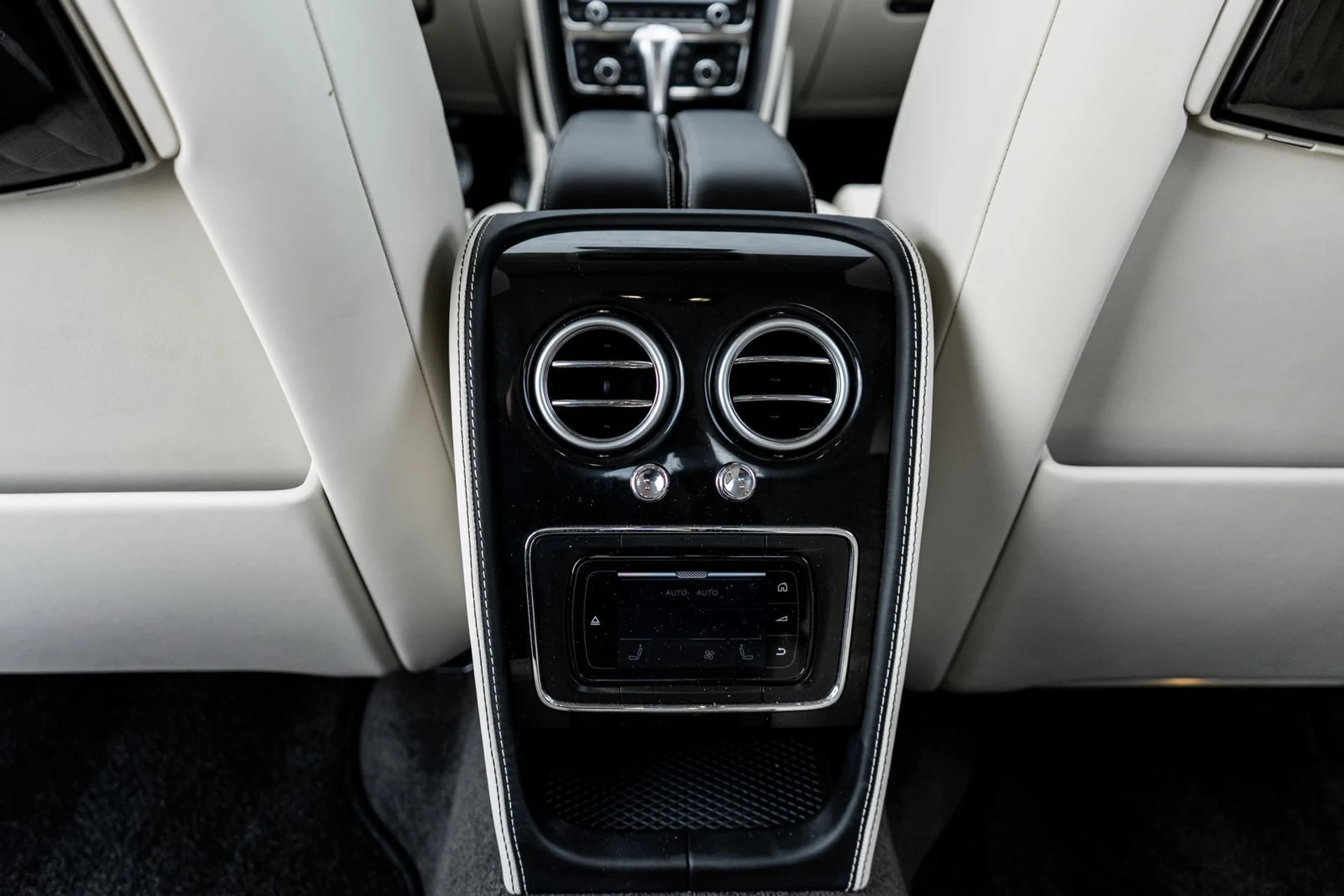 mph034_105355847_00be6ea5_4baa_4881_a530_935c2ab110dc_8a598e7c9d