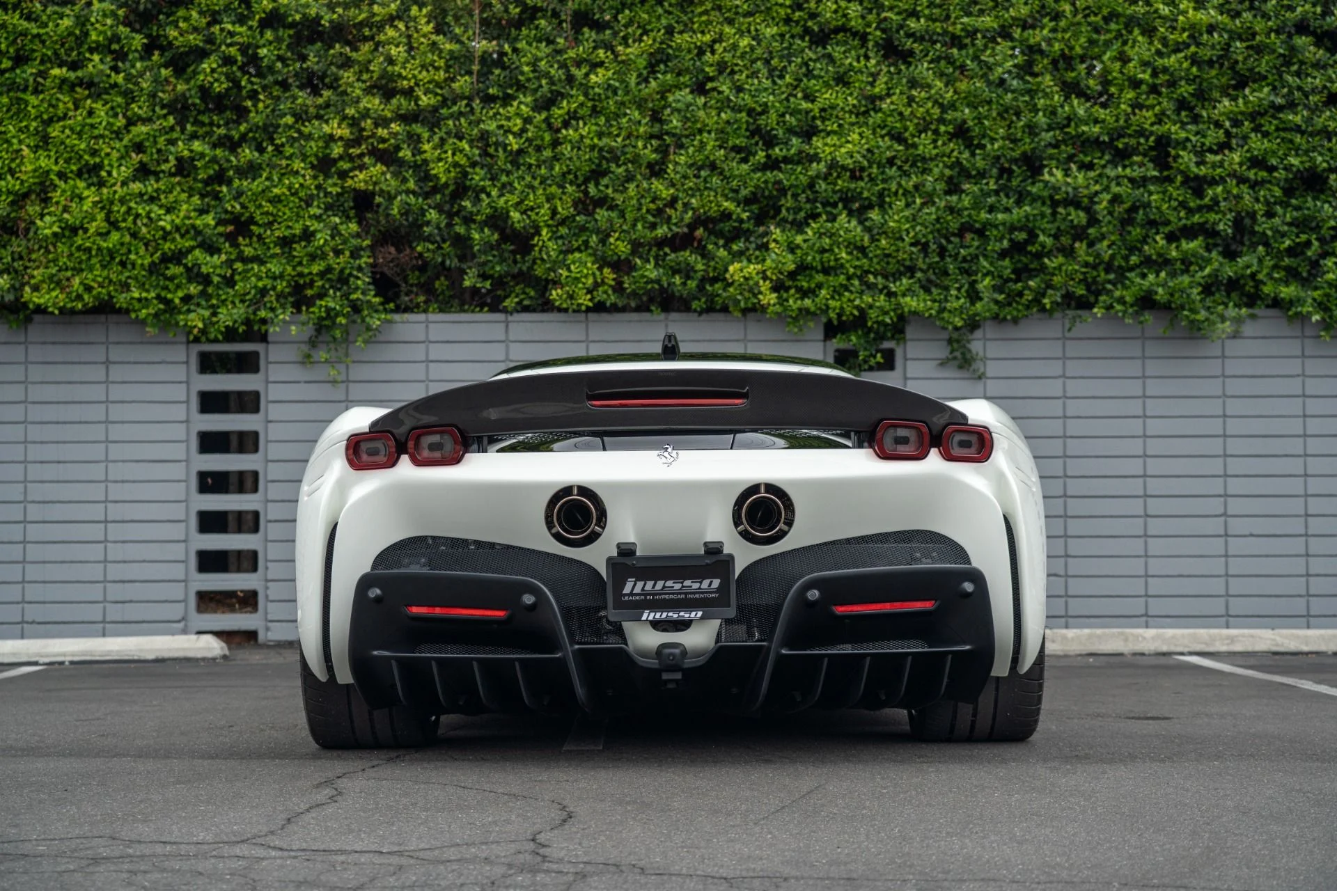 mph034_105360948_Used_2022_Ferrari_SF_90_Stradale_1759959482_793cea3a1e