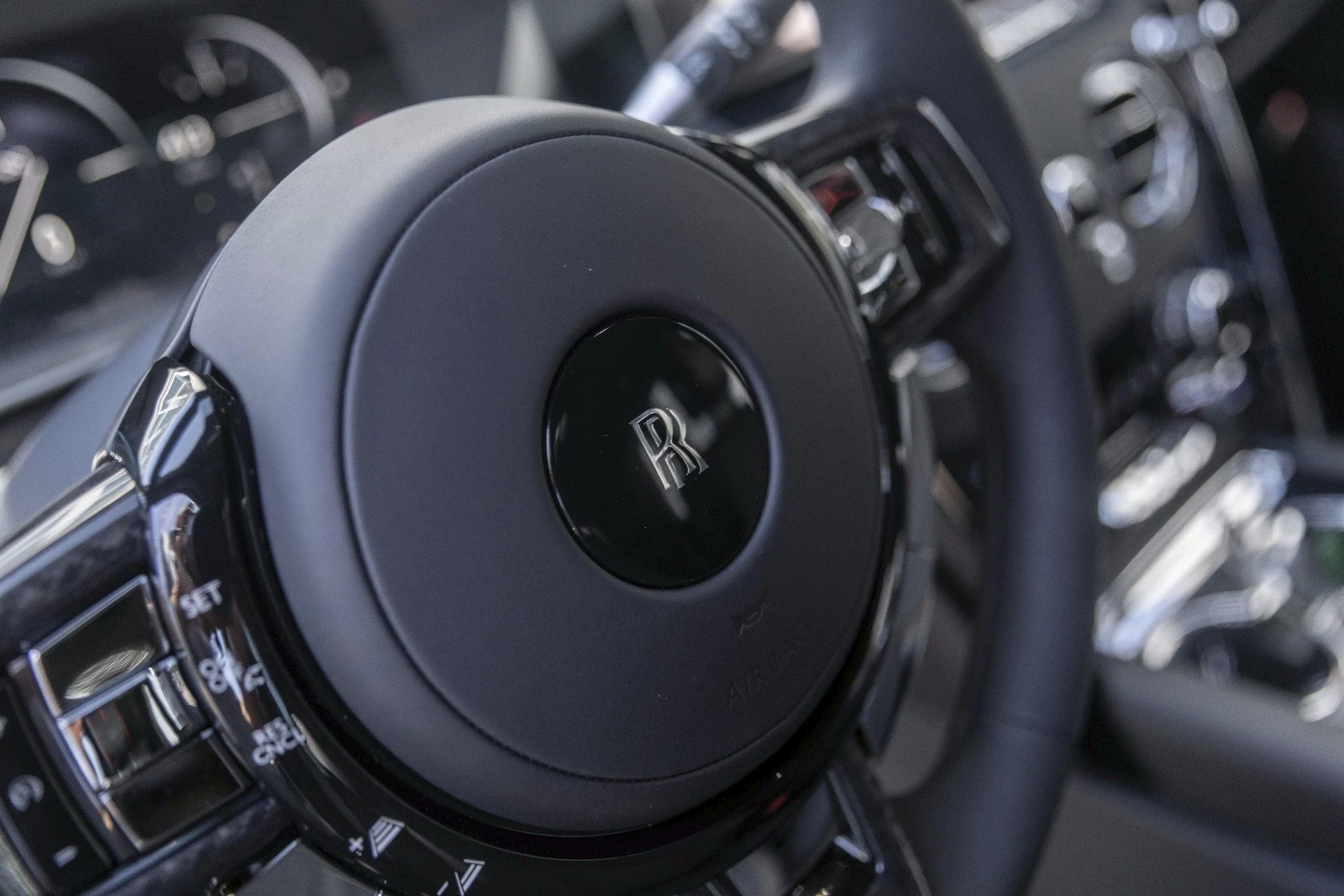 mph034_1057106712_Hi_Tech_Luxury_Imports_LLC_SLA_43_HA_07_TU_235148_image_34_12add5f2c7