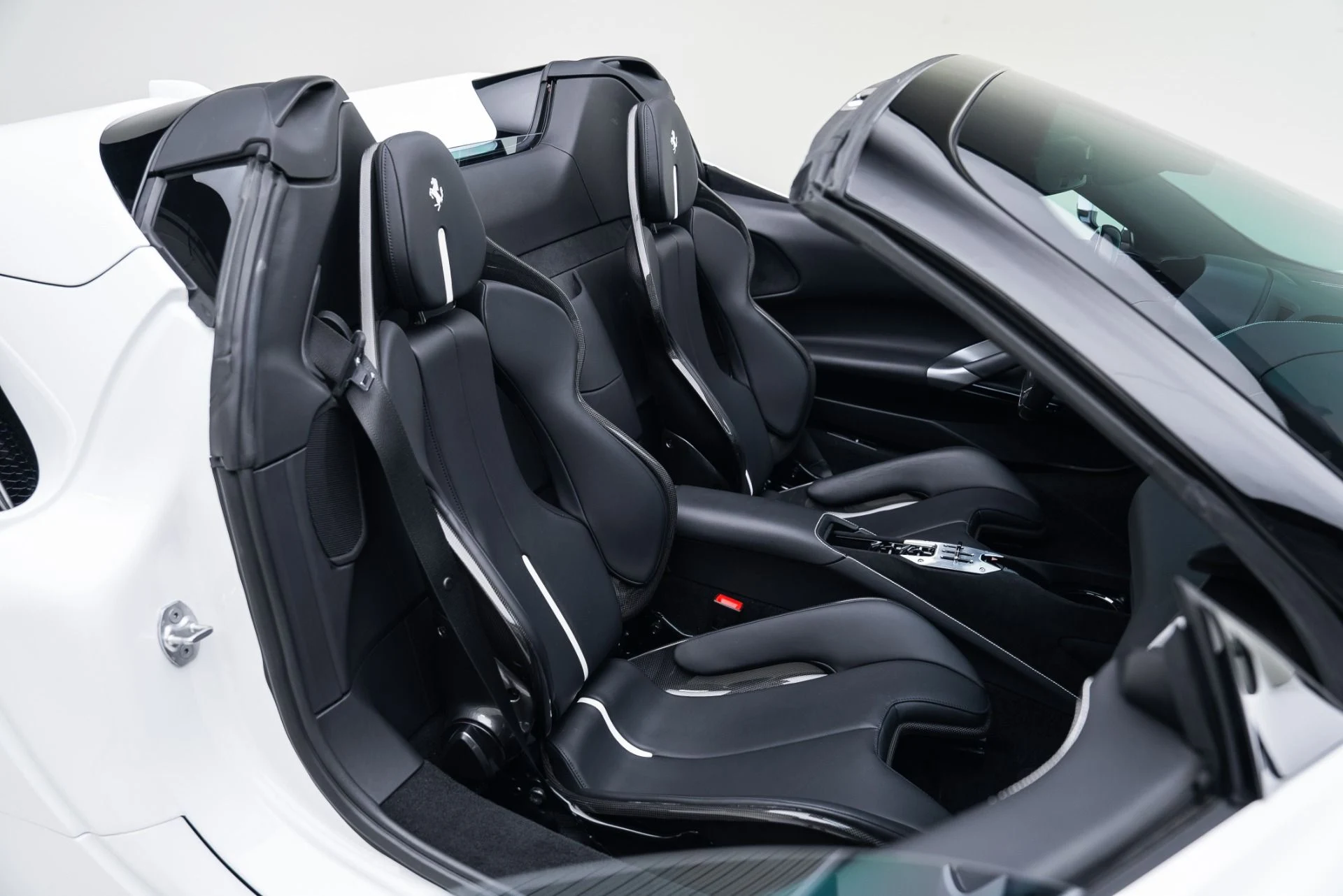 mph034_1076844236_Used_2024_Ferrari_SF_90_Spider_1764978648_51f54cb86e