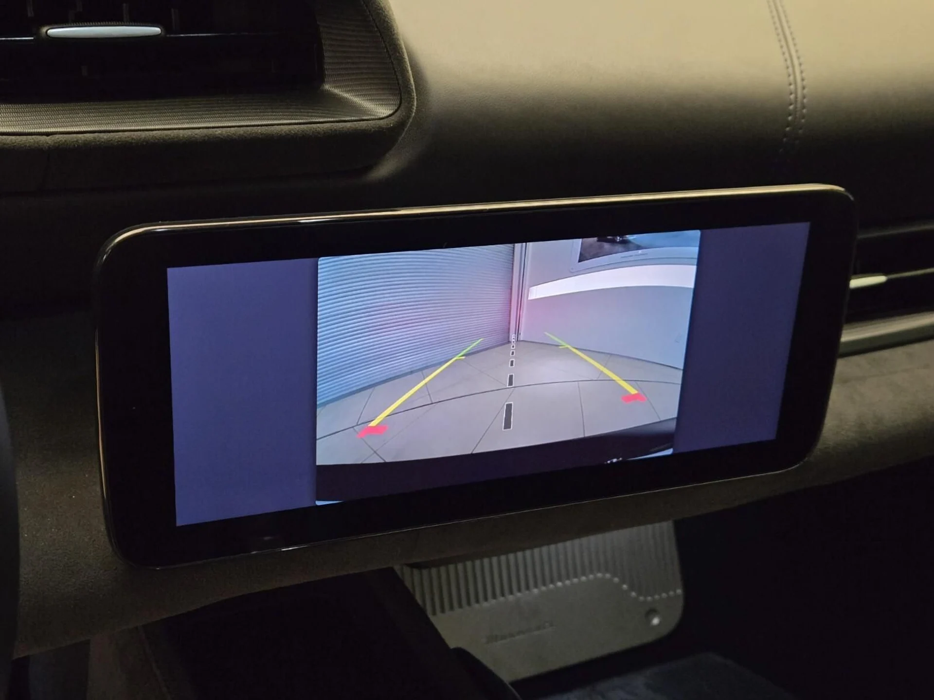 mph034_1084517340_Used_2022_Maserati_MC_20_1767077630_f799338412