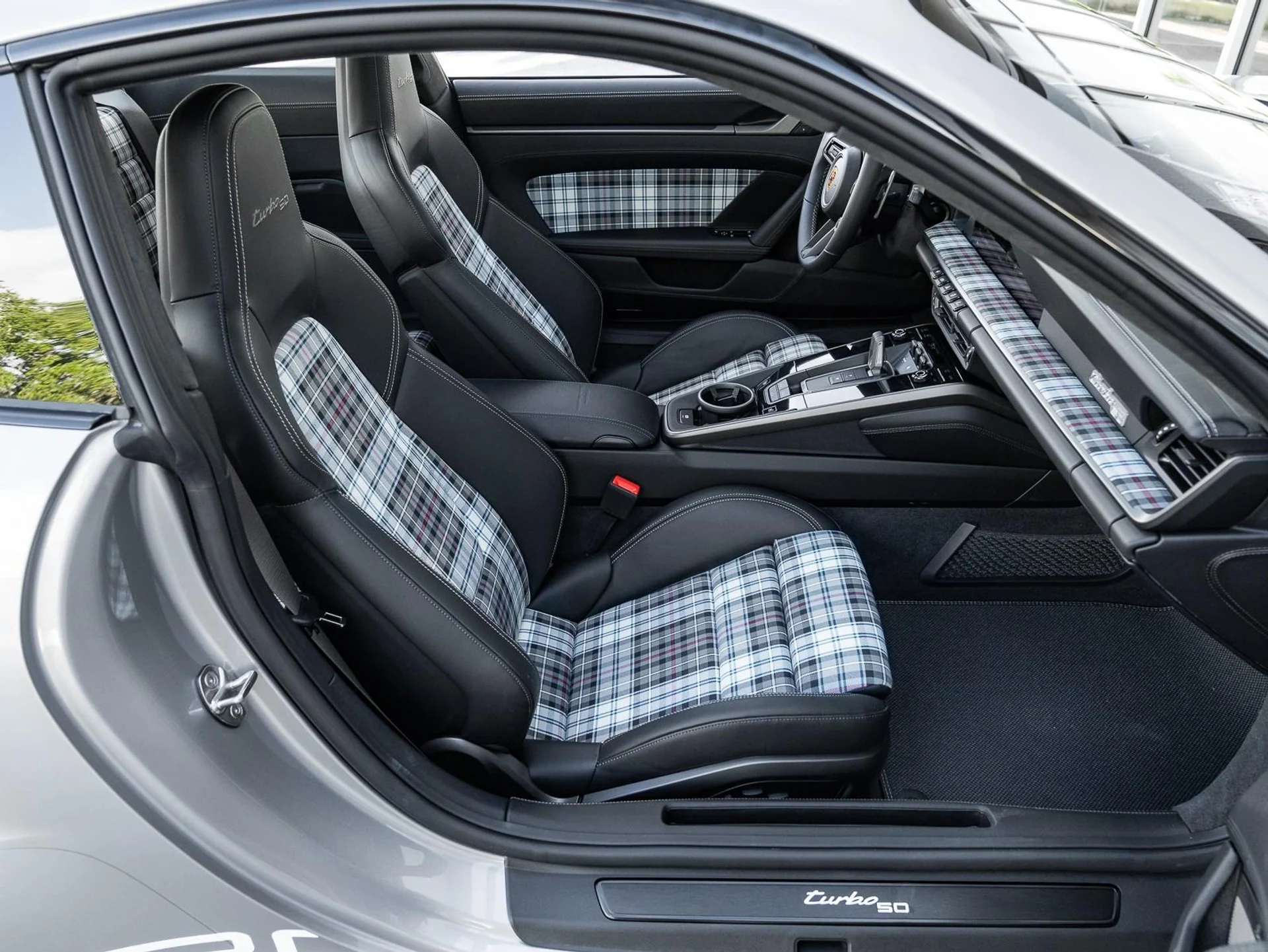 mph034_1088942932_Used_2025_Porsche_911_Turbo_1761858419_33576635f6