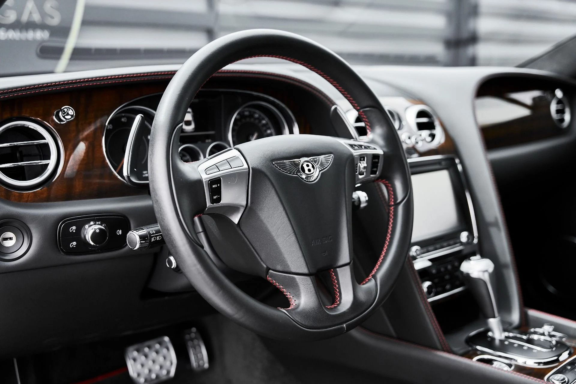 mph034_1090318858_Used_2016_Bentley_Continental_GT_V8_1775005790_562cc05c3a