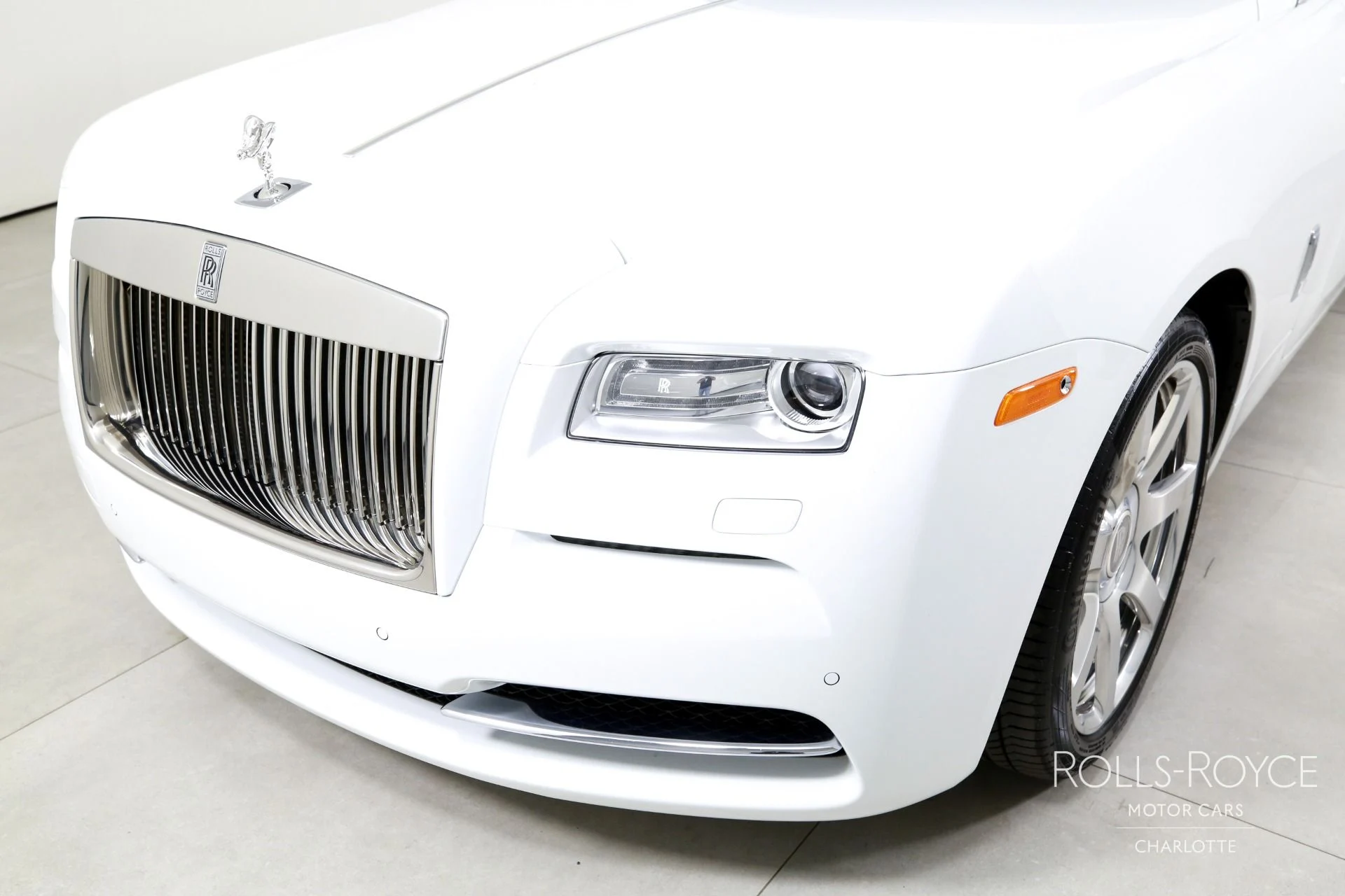 mph034_1099678450_Used_2014_Rolls_Royce_Wraith_1778858283_ec6112bffc