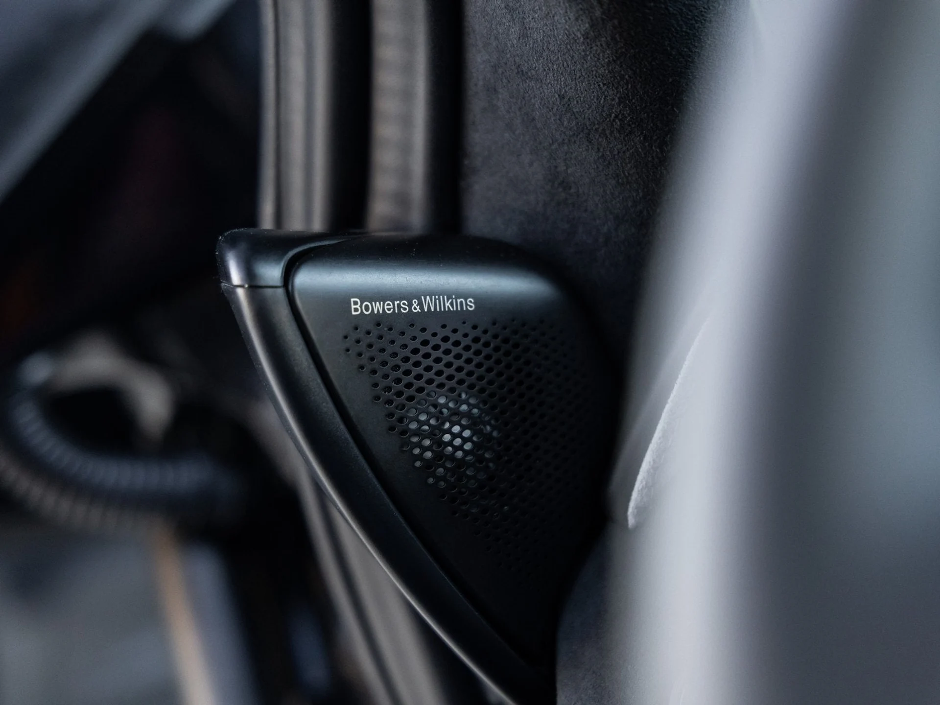 mph034_1123117763_35_65bb5e633b