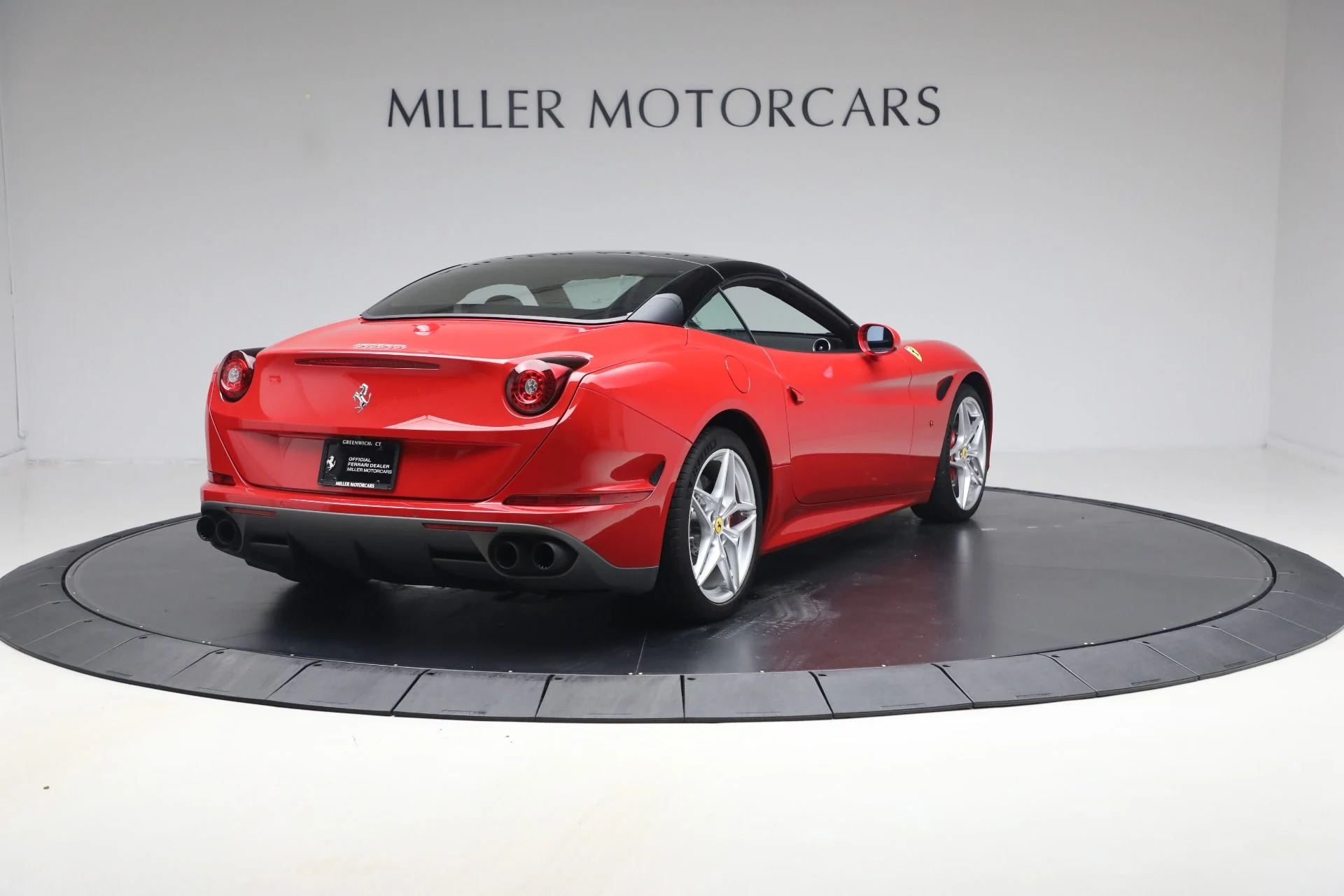 mph034_1124771203_Used_2017_Ferrari_California_T_1787347331_283303d776