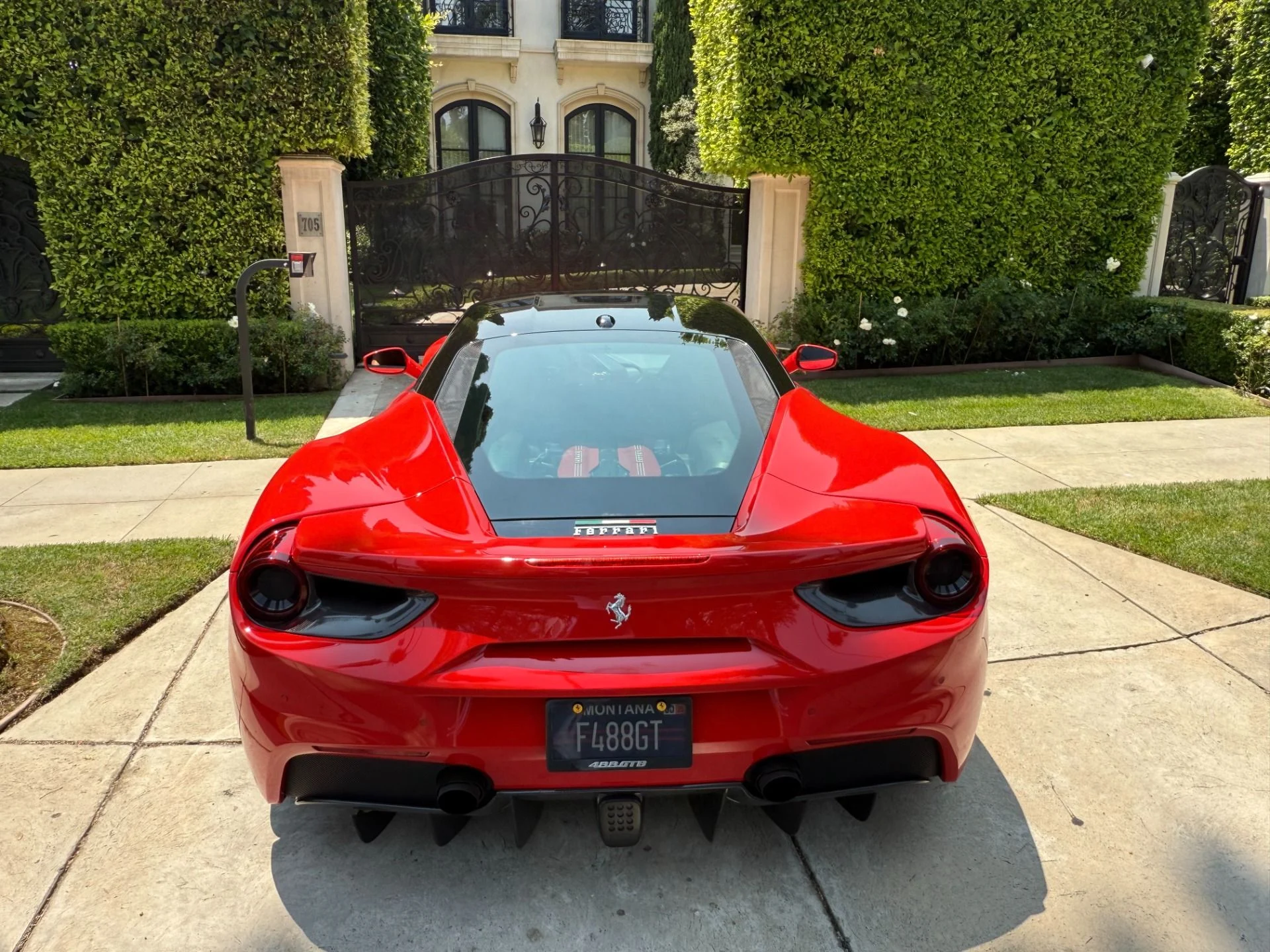 mph034_112642760_Used_2016_Ferrari_488_GTB_1757699344_cf24cc80a8