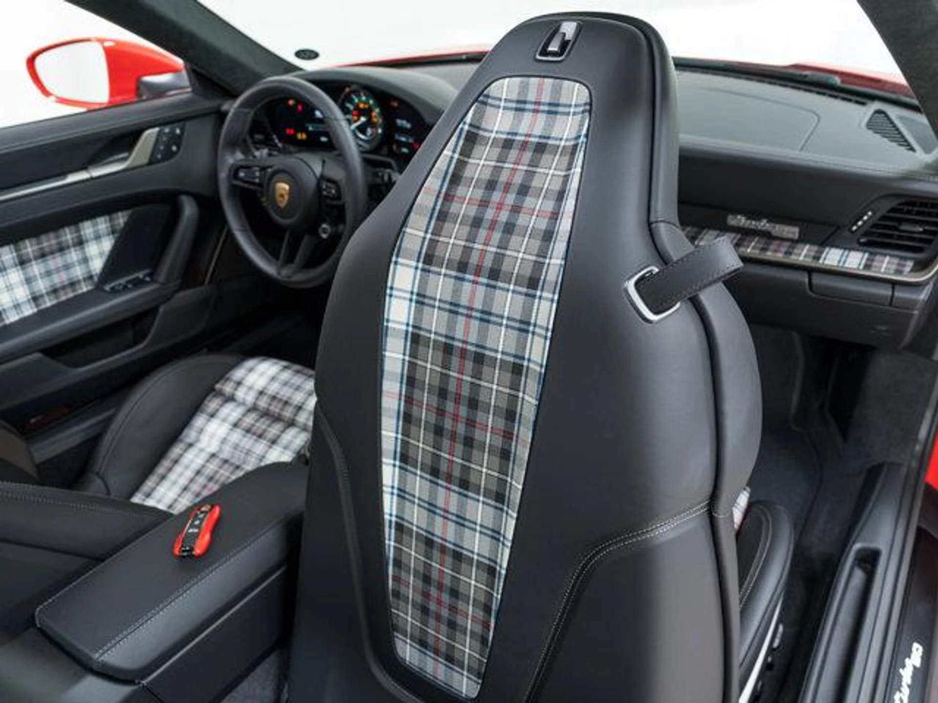 mph034_114083151_6g1wjf_Q_O_Ya_QT_9_PZ_8d3_N7s_CB_0_A0_cd3d85389a