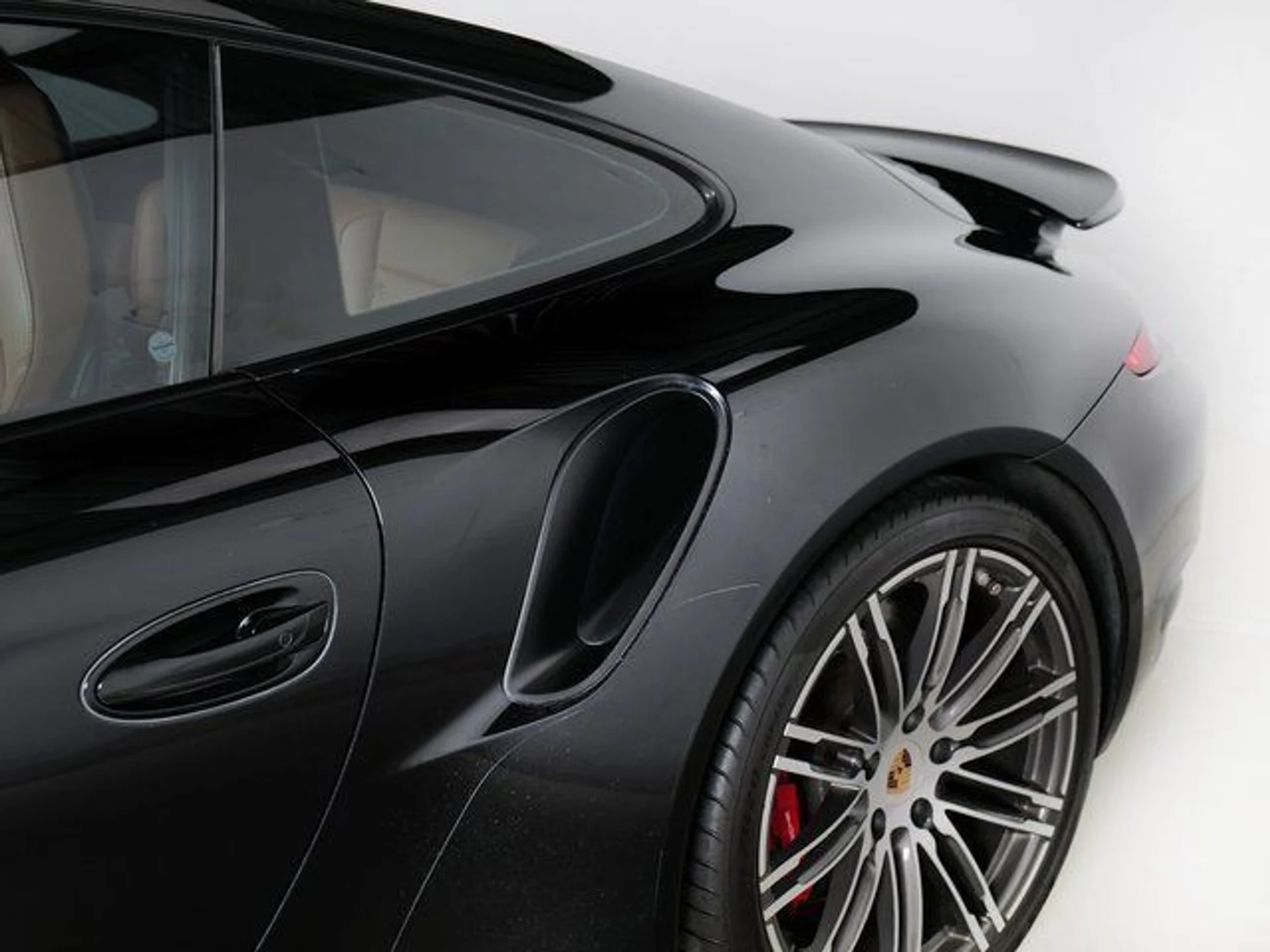 mph034_115015488_b08cace3ee746ab673efc484fb6e0b03_c4a5ea0dcf