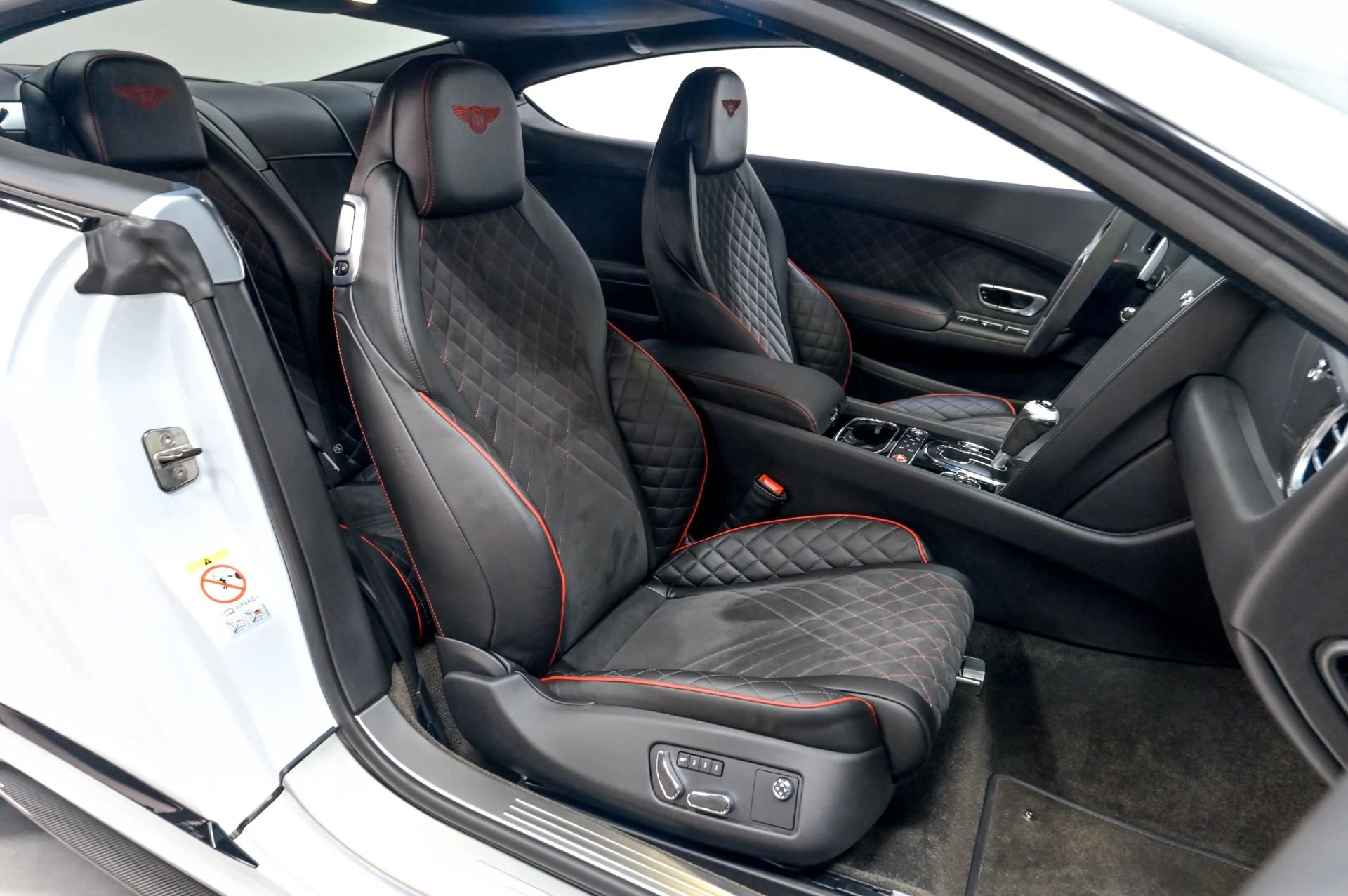 mph034_11527469_Used_2017_Bentley_Continental_GT_Supersports_1782757746_70c831d7dc