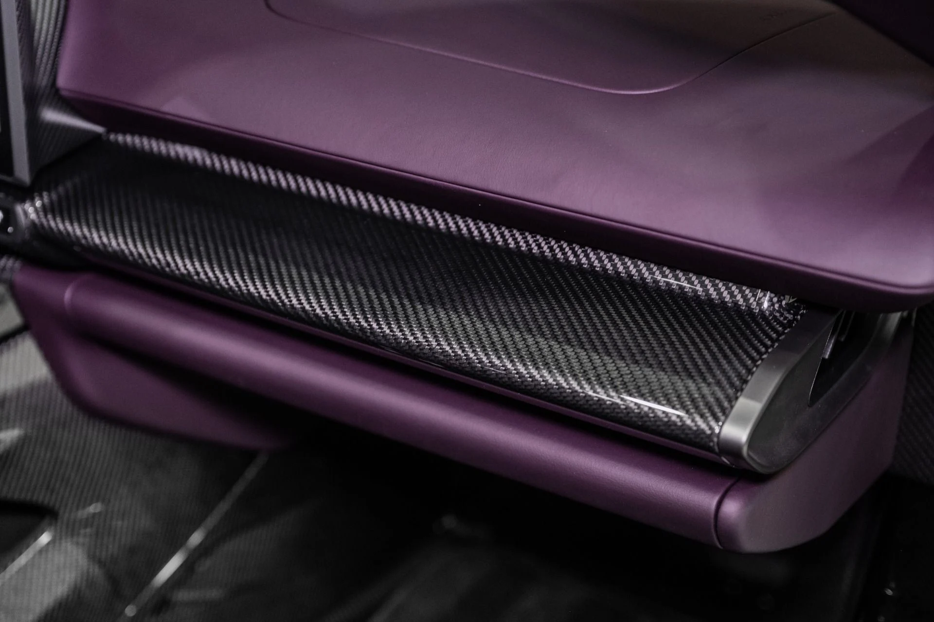 mph034_115364086_New_2026_ASTON_MARTIN_VALHALLA_1775946933_044dc73fd9