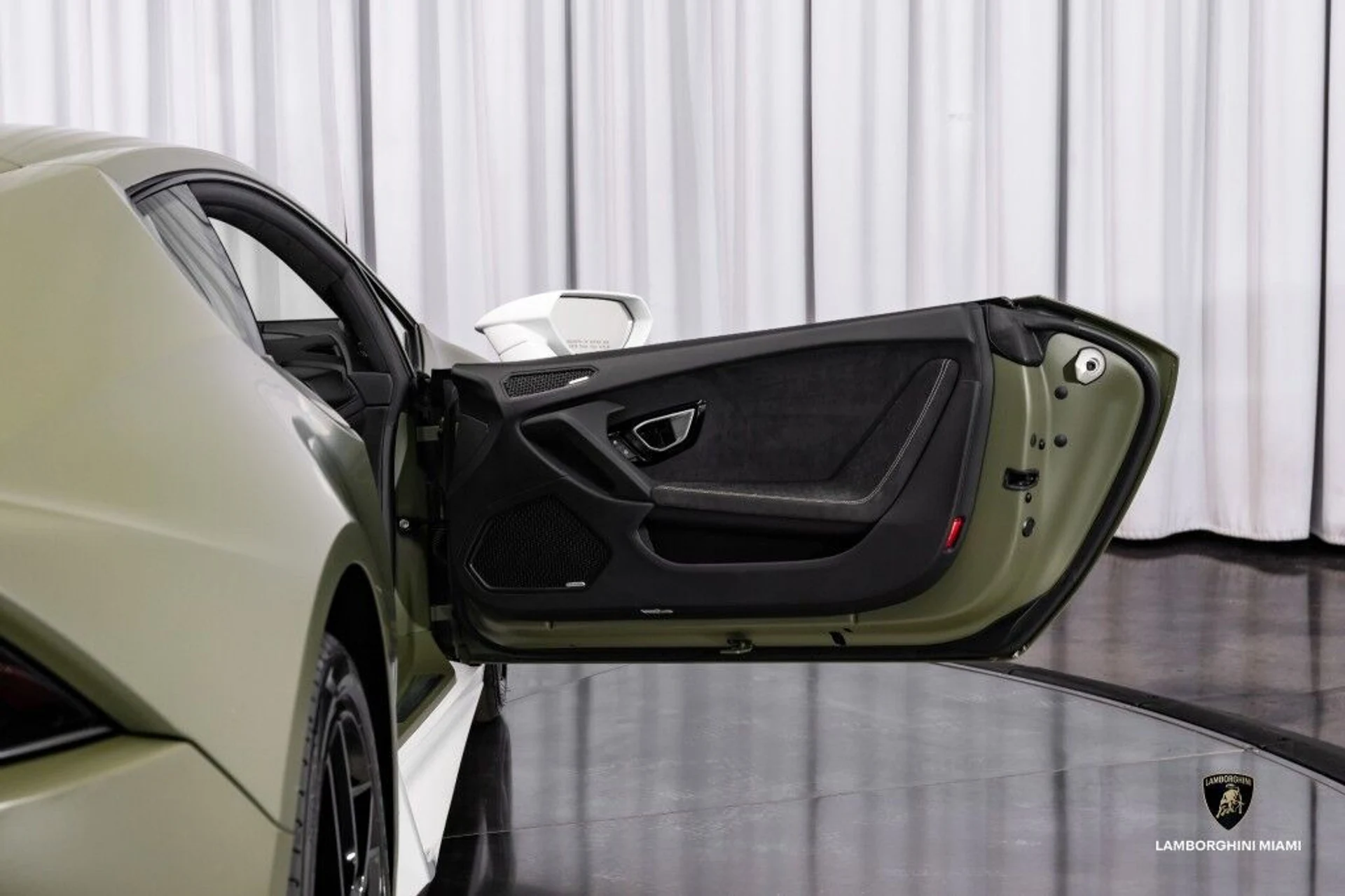 mph034_1173985488_f909006158a61d2a800a06bdec2dff17_7a46001af9