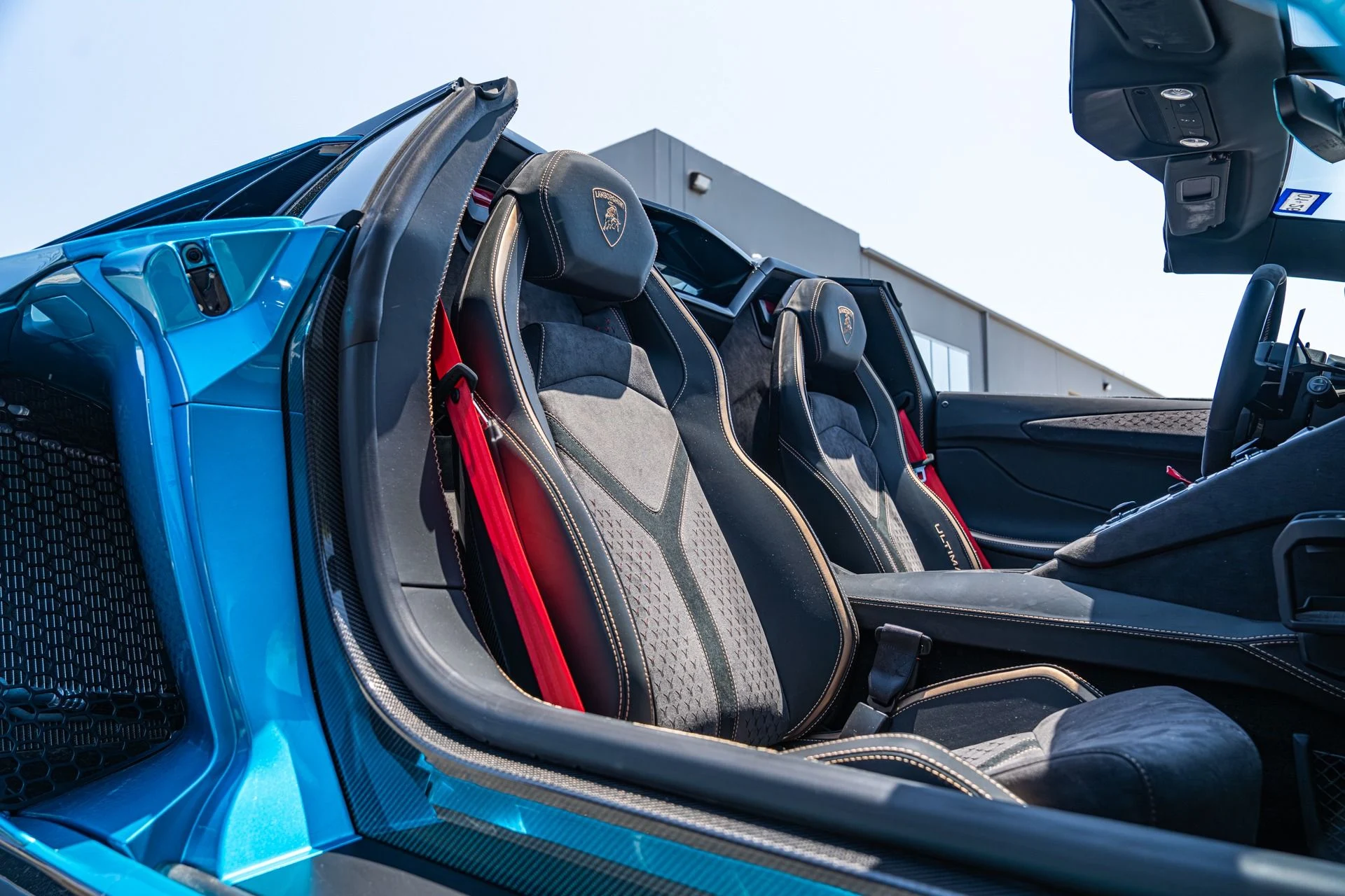 mph034_1175555226_Used_2022_Lamborghini_Aventador_LP_780_4_Ultimae_1755037008_7d4961ea74