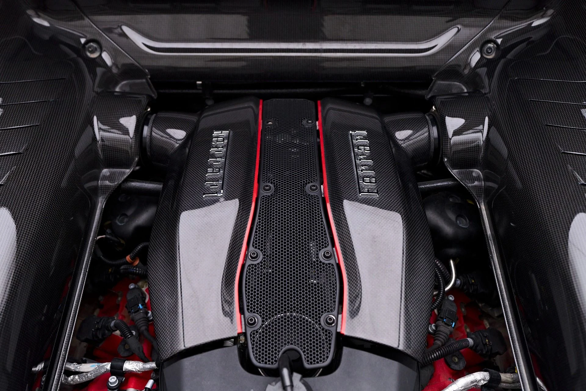 mph034_1182416587_Used_2020_Ferrari_488_Pista_Base_1749062519_9706bf2b0e