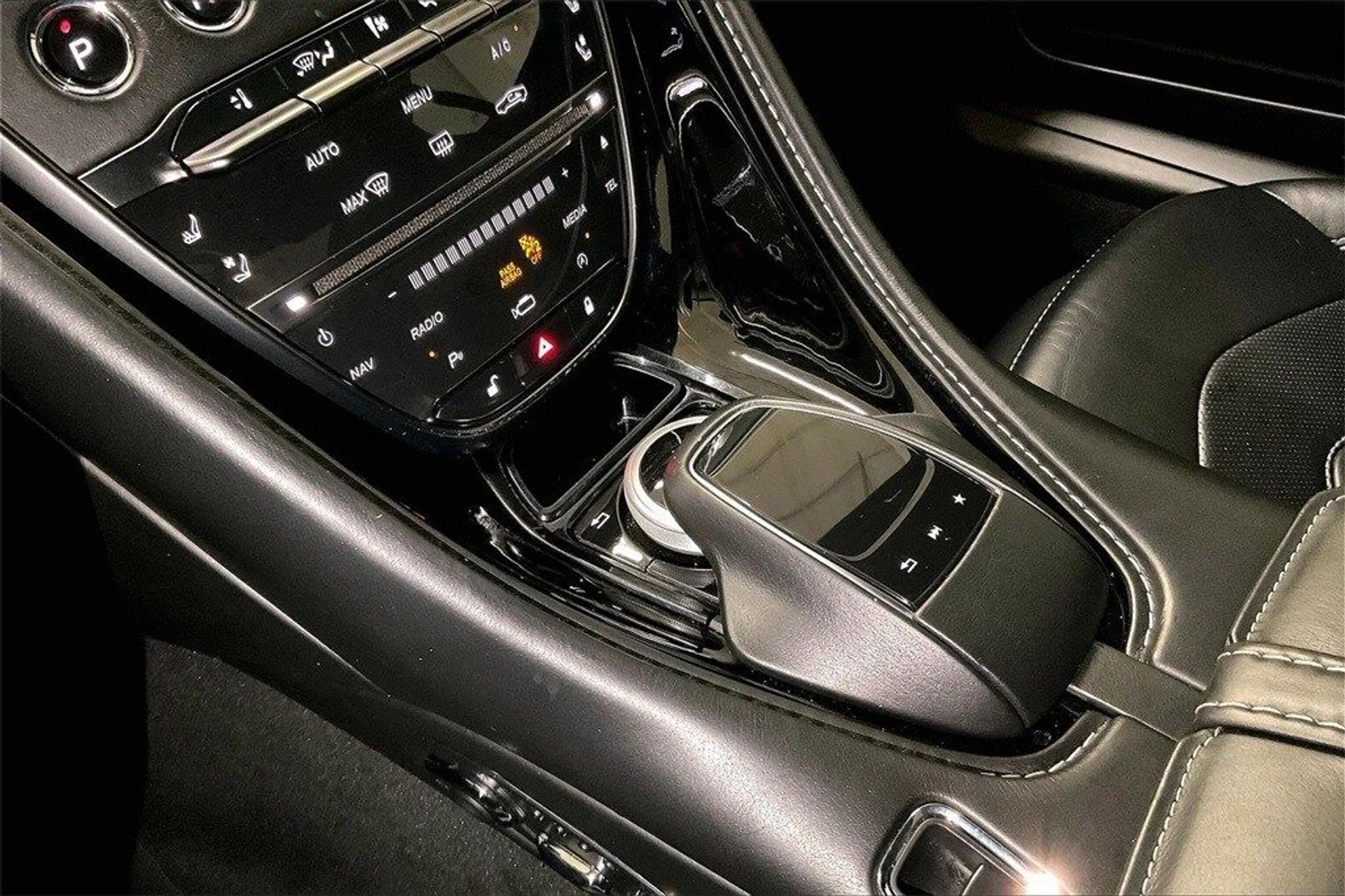 mph034_1187760110_c2d44bdca7de4b59da950bcf5daa59fdx_70eed1aac9