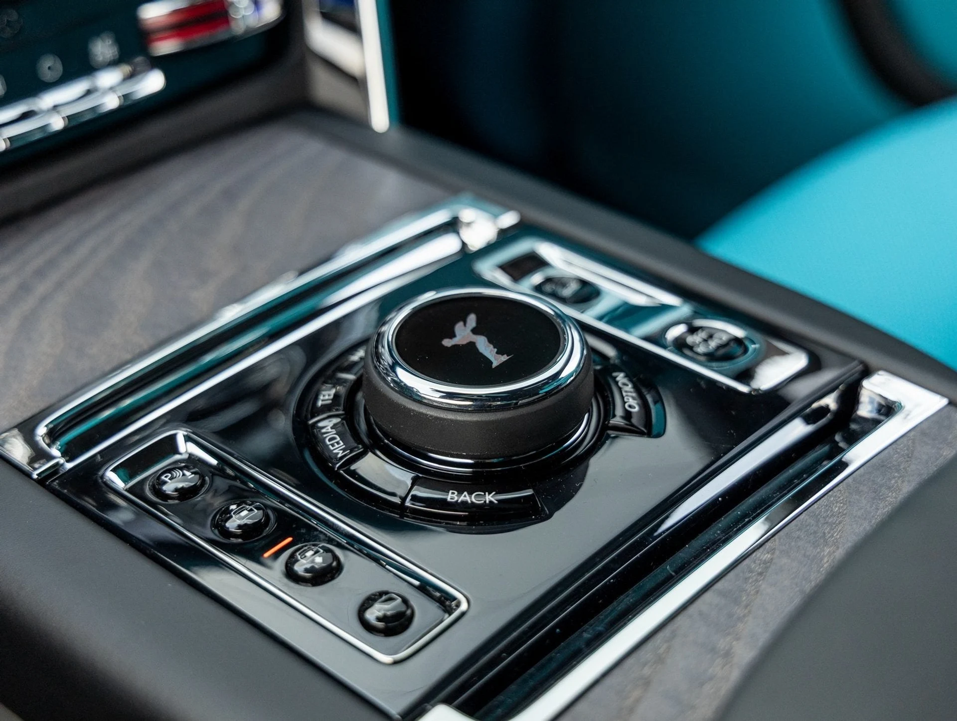 mph034_1189691732_35_0ab91610fc