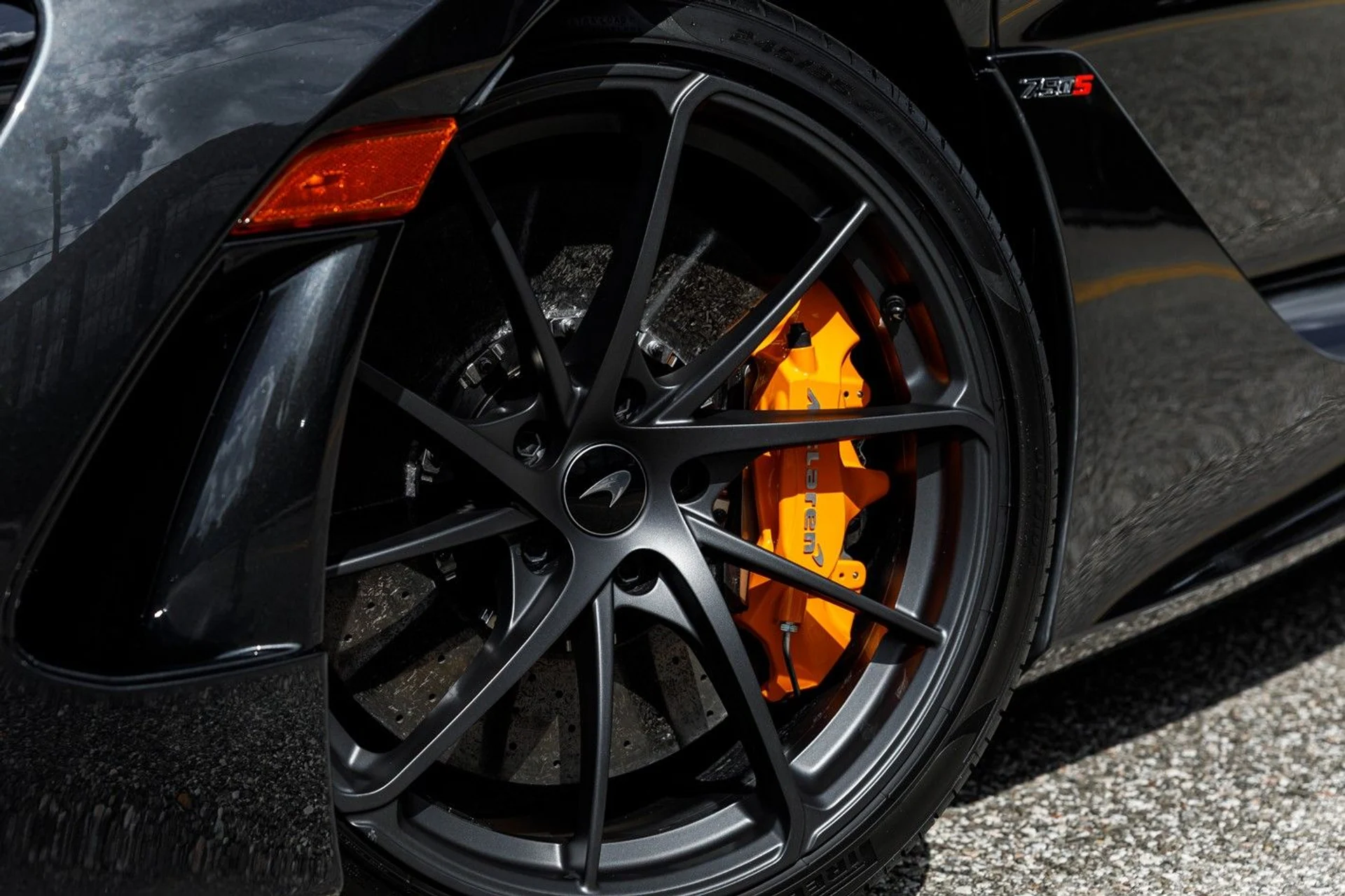 mph034_1190123589_655_p35_l_7b7086aefe