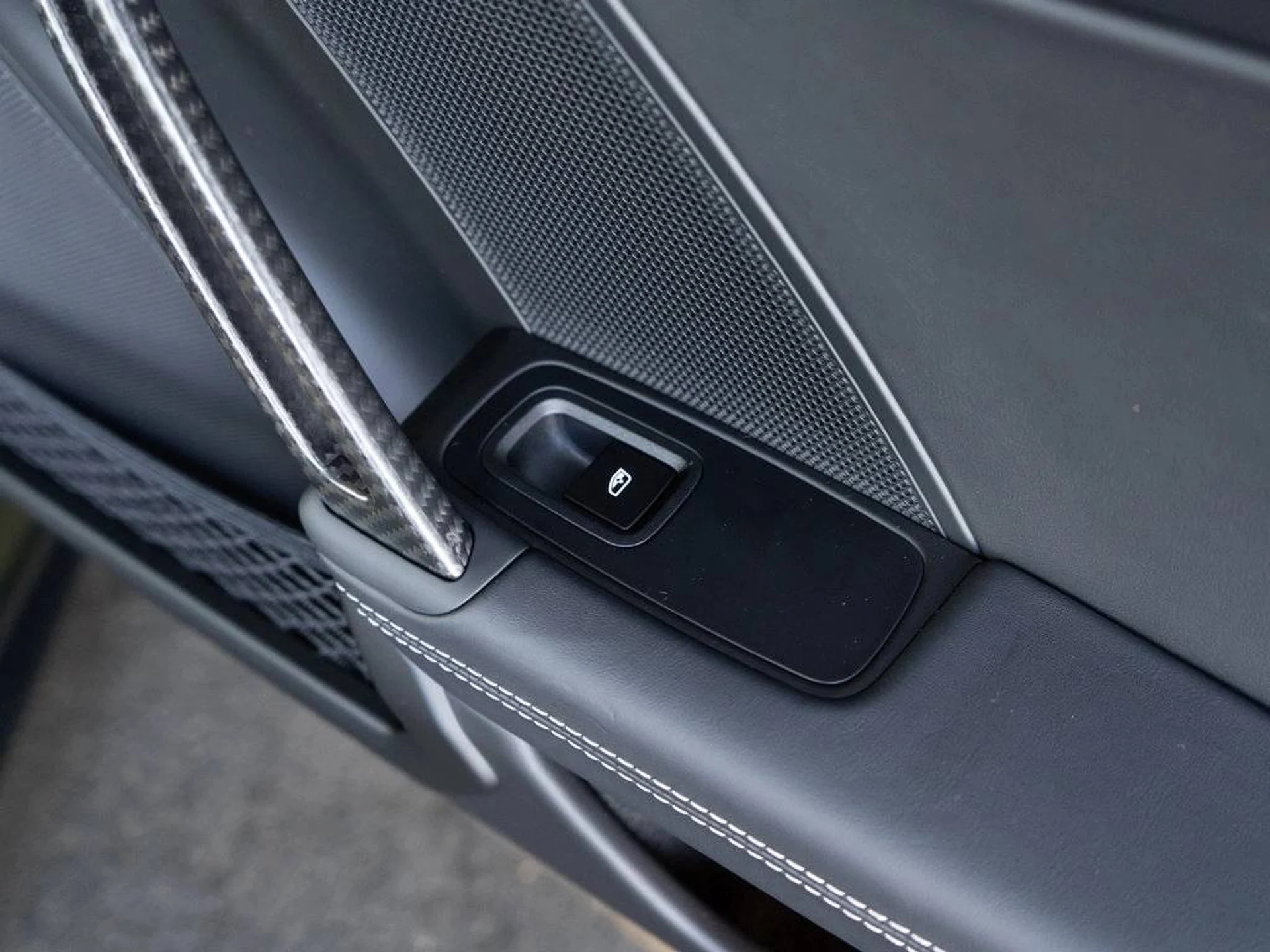 mph034_11961827_1280_7e4a2ad292