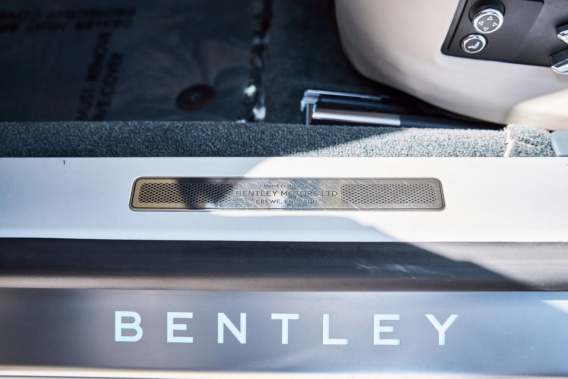mph034_1213838460_Used_2022_Bentley_Flying_Spur_W12_1781229030_d537e4ca20