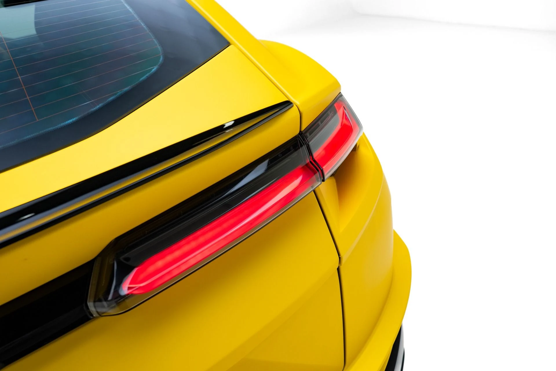 mph034_1220563209_Used_2024_Lamborghini_Urus_S_1778704805_488938fc3c