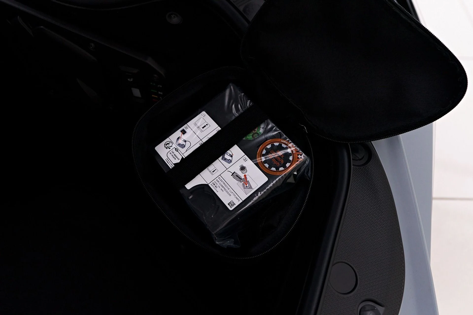 mph034_1233141980_Used_2024_Lamborghini_Revuelto_Base_1732929046_1a4d7cb423