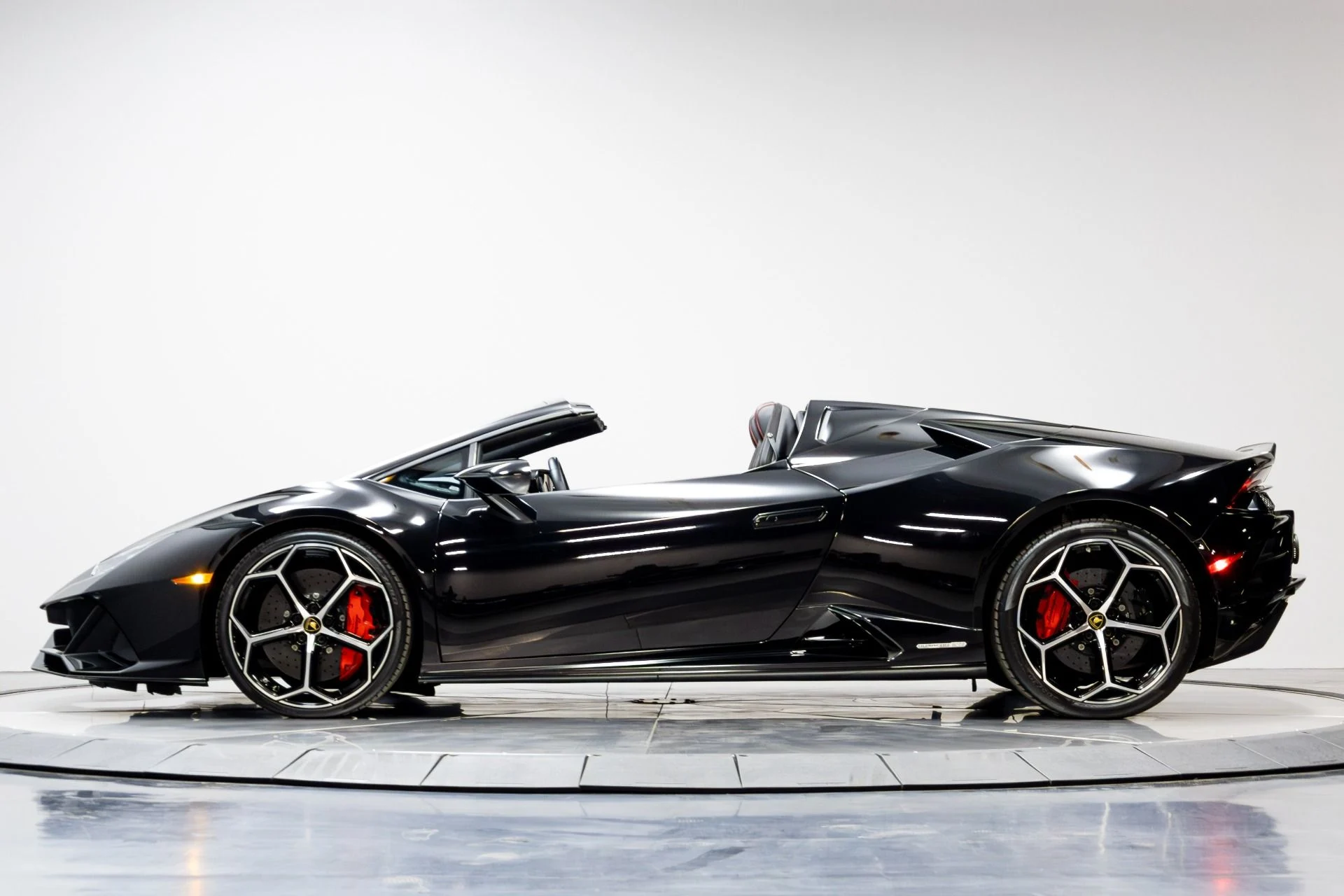 mph034_1242581197_Used_2020_Lamborghini_Huracan_EVO_1774302788_7a5c146c6a