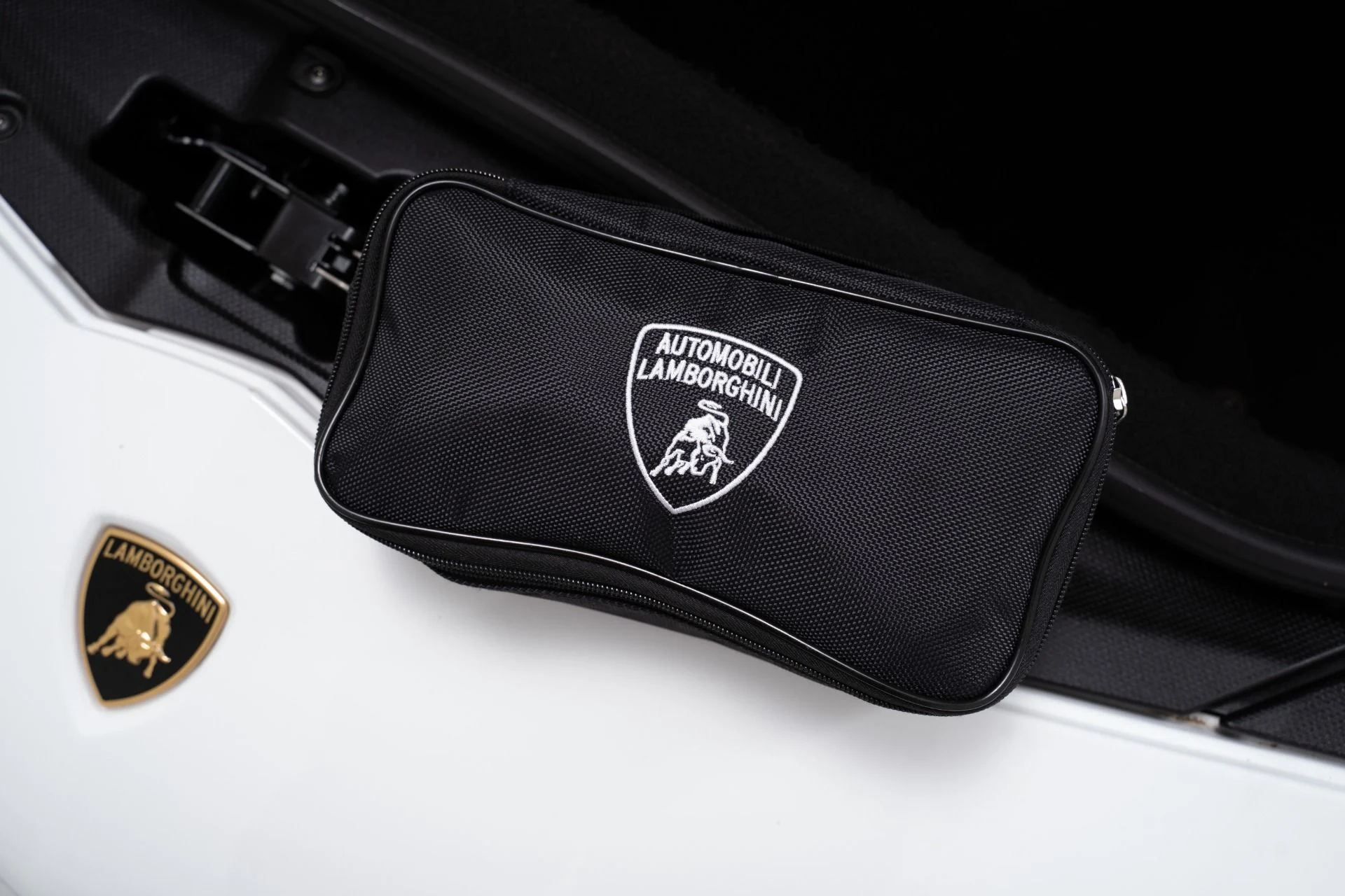 mph034_124290466_Used_2019_Lamborghini_Aventador_LP_740_4_S_Roadster_1758210242_2471bd0159