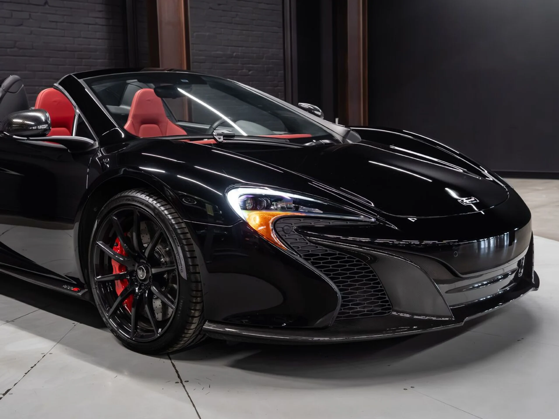 mph034_1246978379_mclaren_650s_2015_ca85866a05