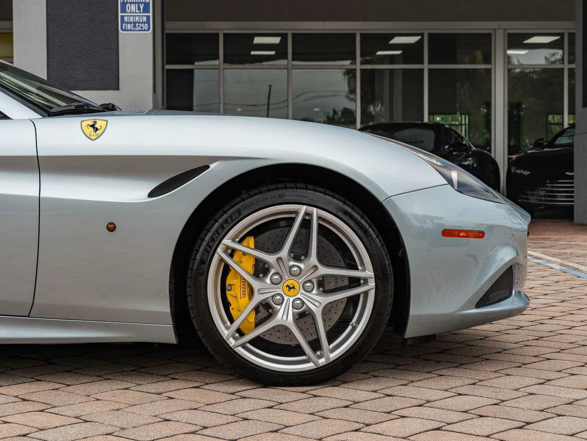 mph034_1267027688_Used_2016_Ferrari_California_T_1785949668_08f7aa8c2f