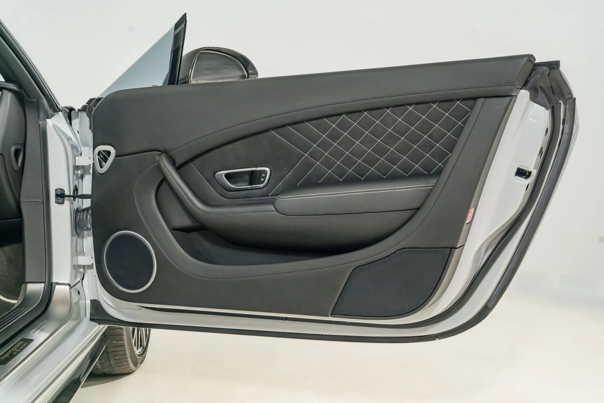 mph034_1275229743_d60b21b0c7bf4891b1ffe661b19bcb35_9a6075bef7