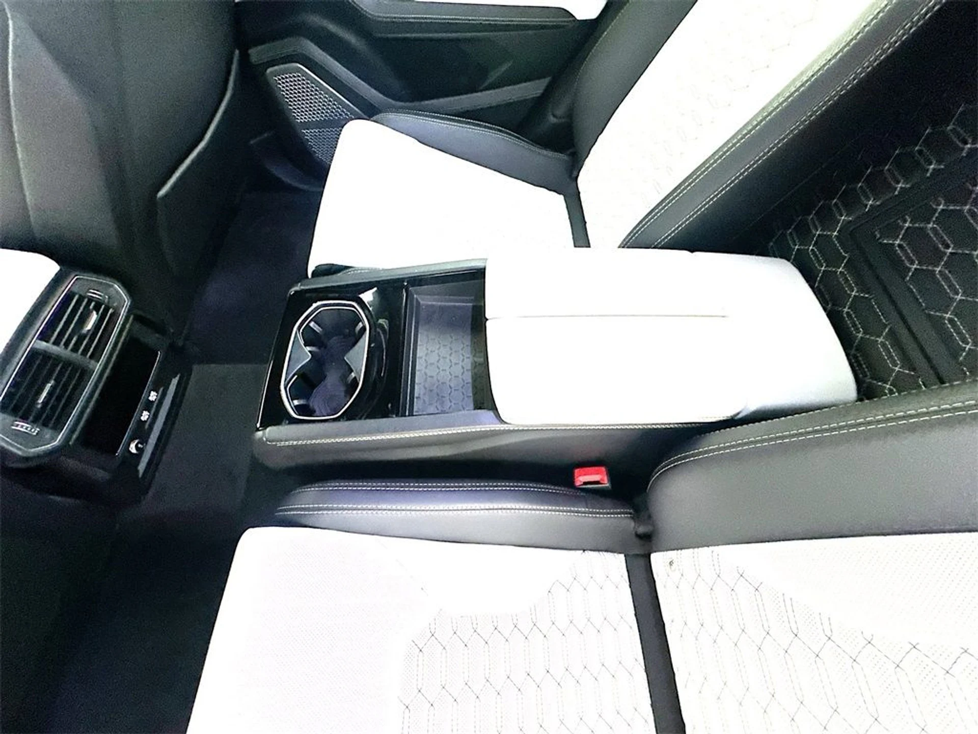 mph034_1277315231_ea3dc6f0e45e8aa6f5da6b391a1b881d_79adaf40fc