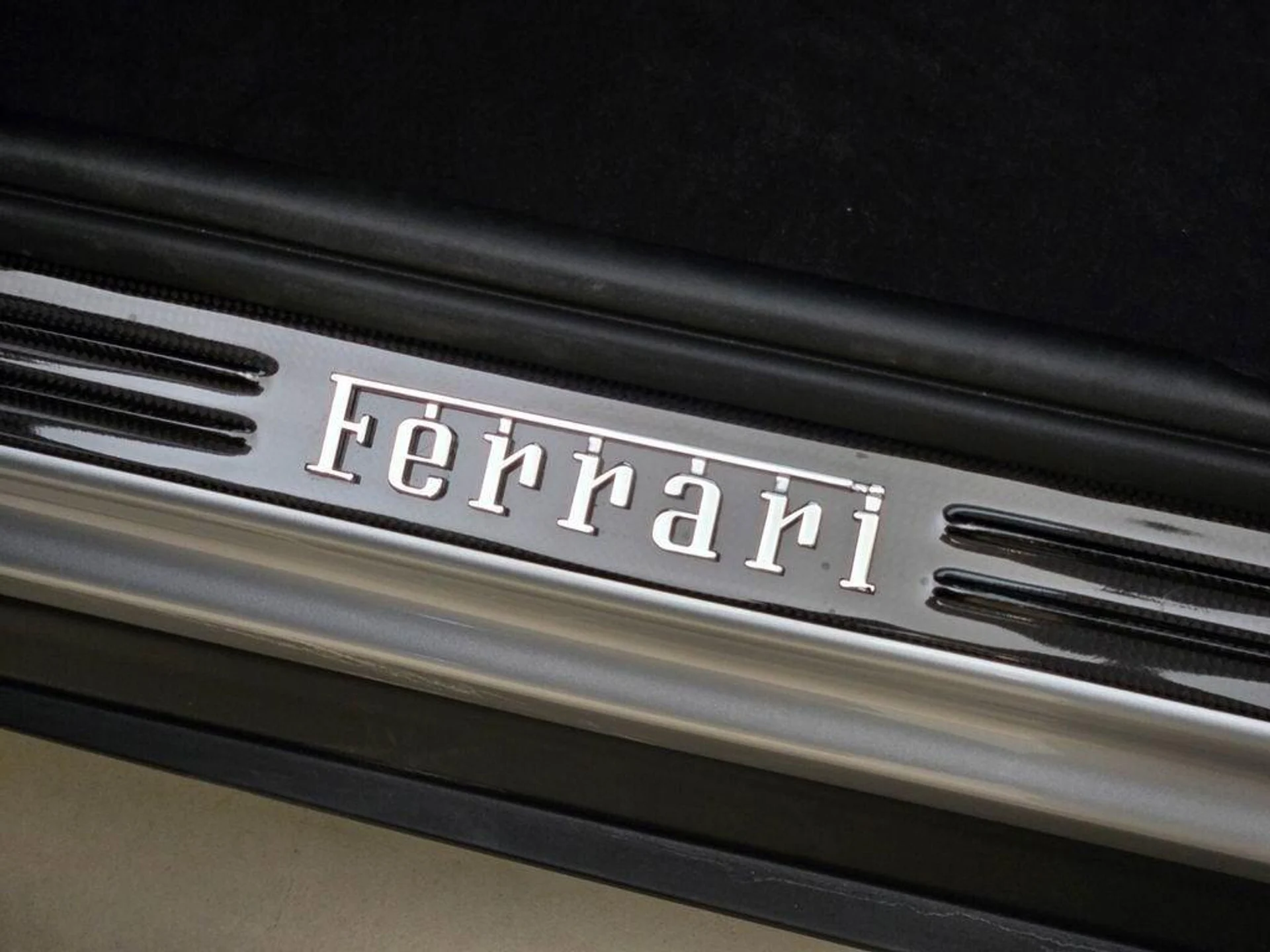 mph034_128063955_Used_2025_Ferrari_Purosangue_1772948395_10d6a32dcb