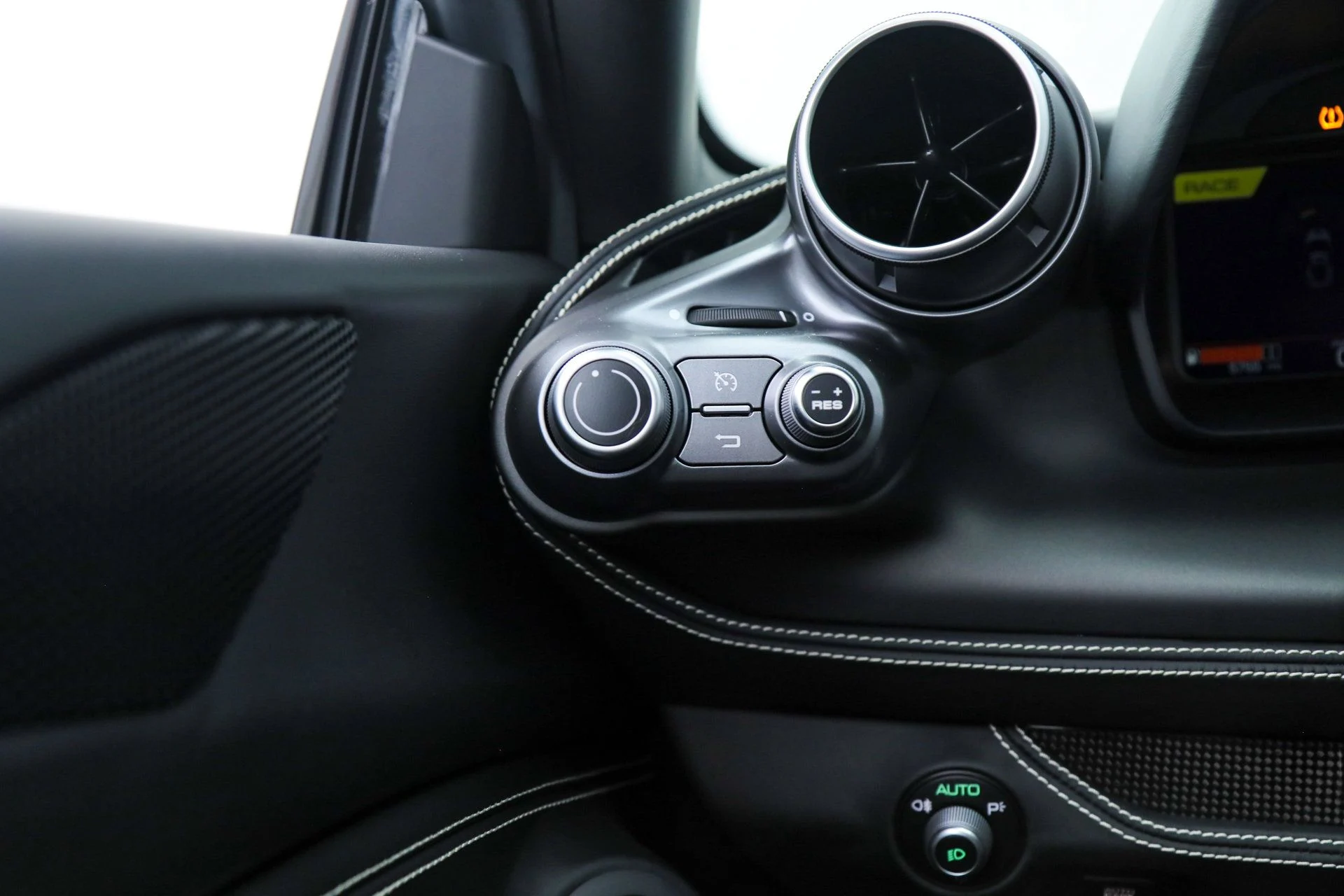 mph034_1283193782_f97ee07c0470f0dff2db7d874a414854_b698758559