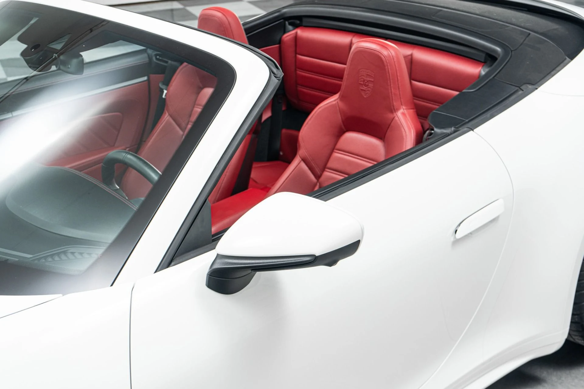 mph034_1297913679_Used_2024_Porsche_911_Carrera_S_1782763521_b06926b571