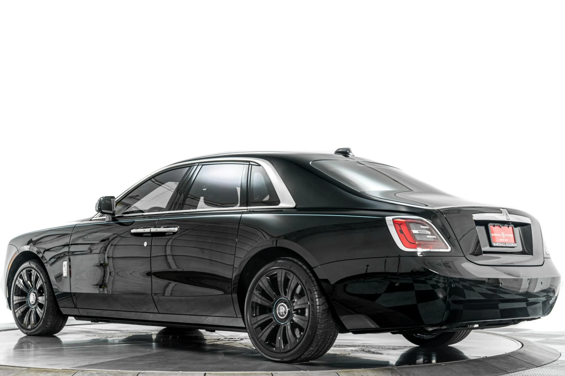 mph034_1308849425_Used_2022_Rolls_Royce_Ghost_The_Ghost_Package_Turquoise_Accents_Illuminated_Fascia_1774388734_47efb07994