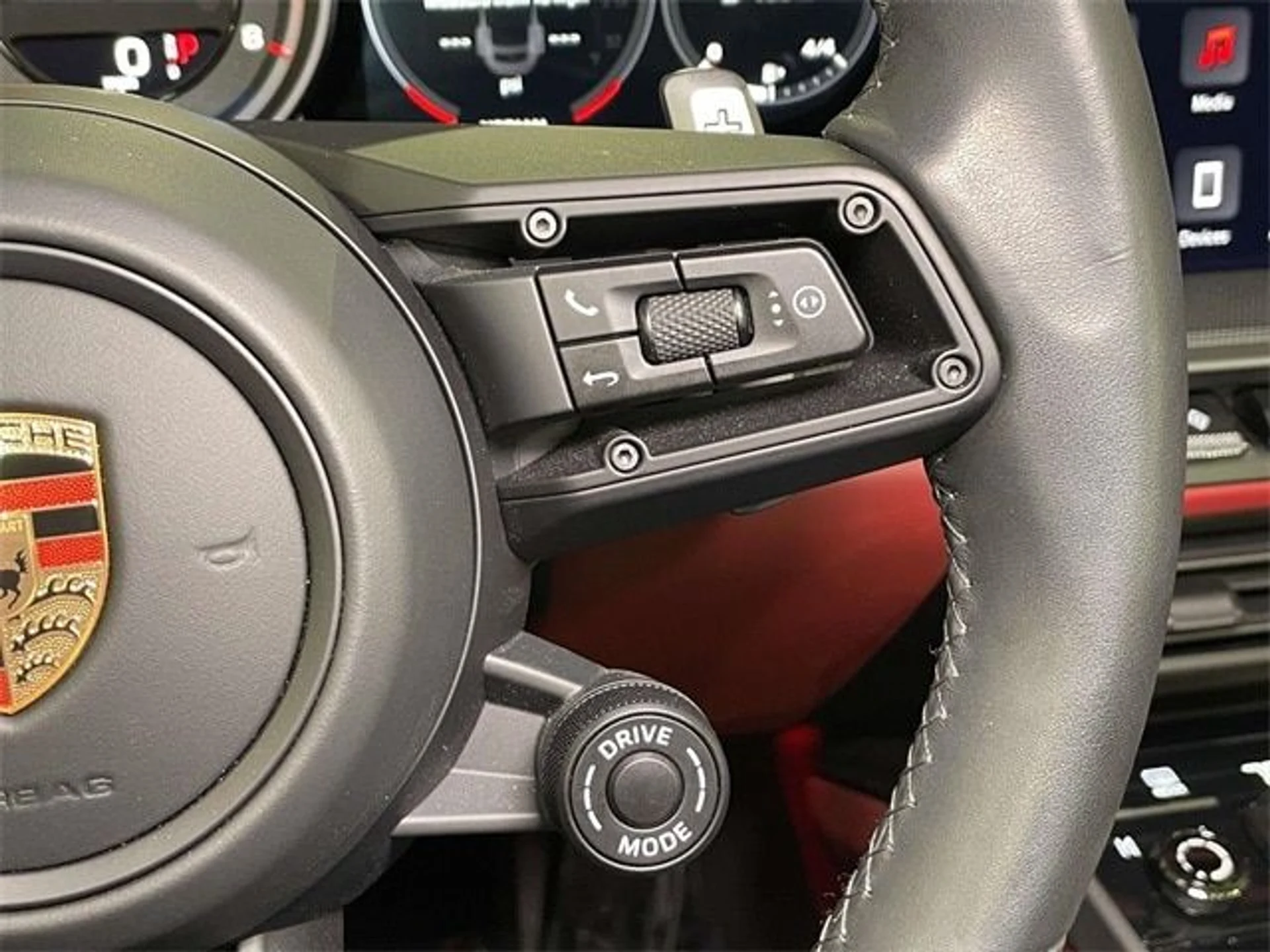 mph034_1312185323_875a140260b957a27e847a22546b807dx_97f8d1a8a3