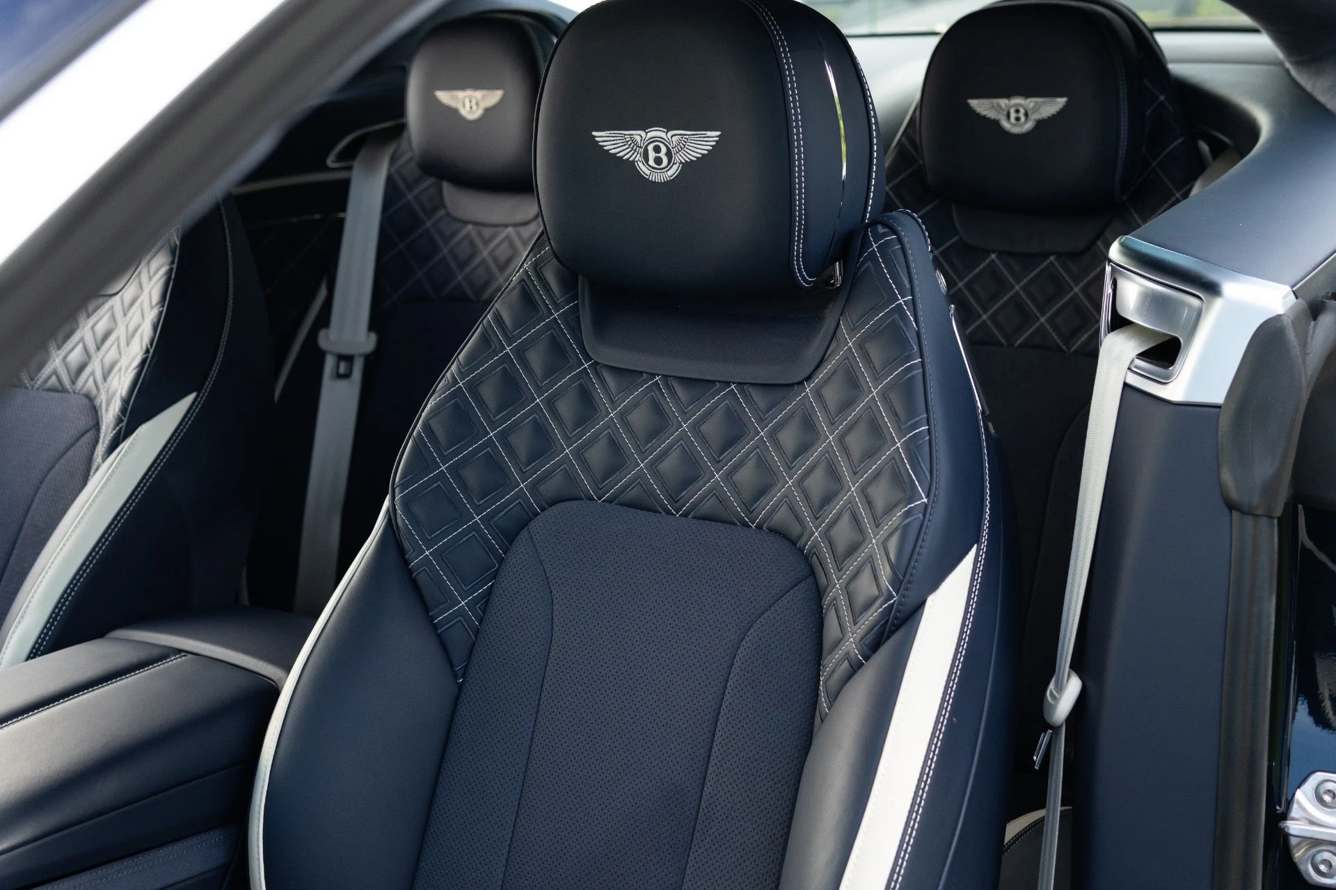 mph034_1313516614_Used_2023_Bentley_Continental_GT_Speed_1775098495_4309591320