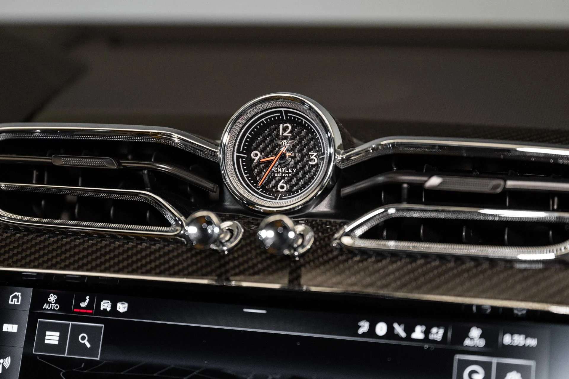 mph034_1319776214_Used_2024_Bentley_Bentayga_S_V8_1734149257_fc0104f41c