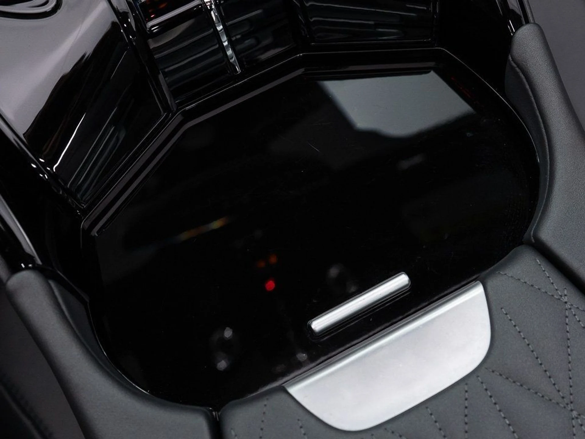 mph034_1324986768_66a5d6a7ebcde606a5e164df7214d31b_64002ec640