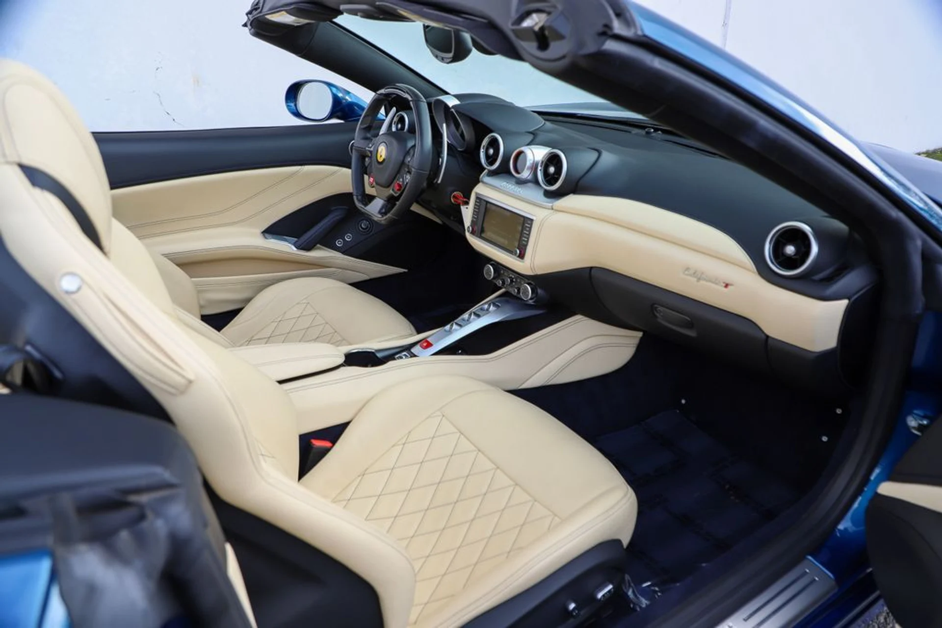 mph034_132943899_c345a1dd1a7e5cb6c85a0a52e72bcc1e_a6a2876944