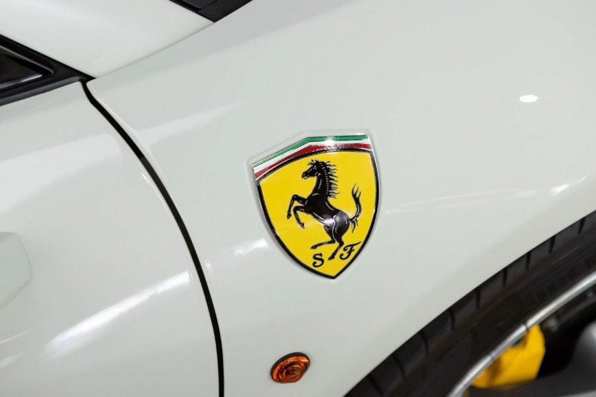 mph034_1329489027_Used_2014_Ferrari_458_Spider_1788615024_6b7ffbcec3