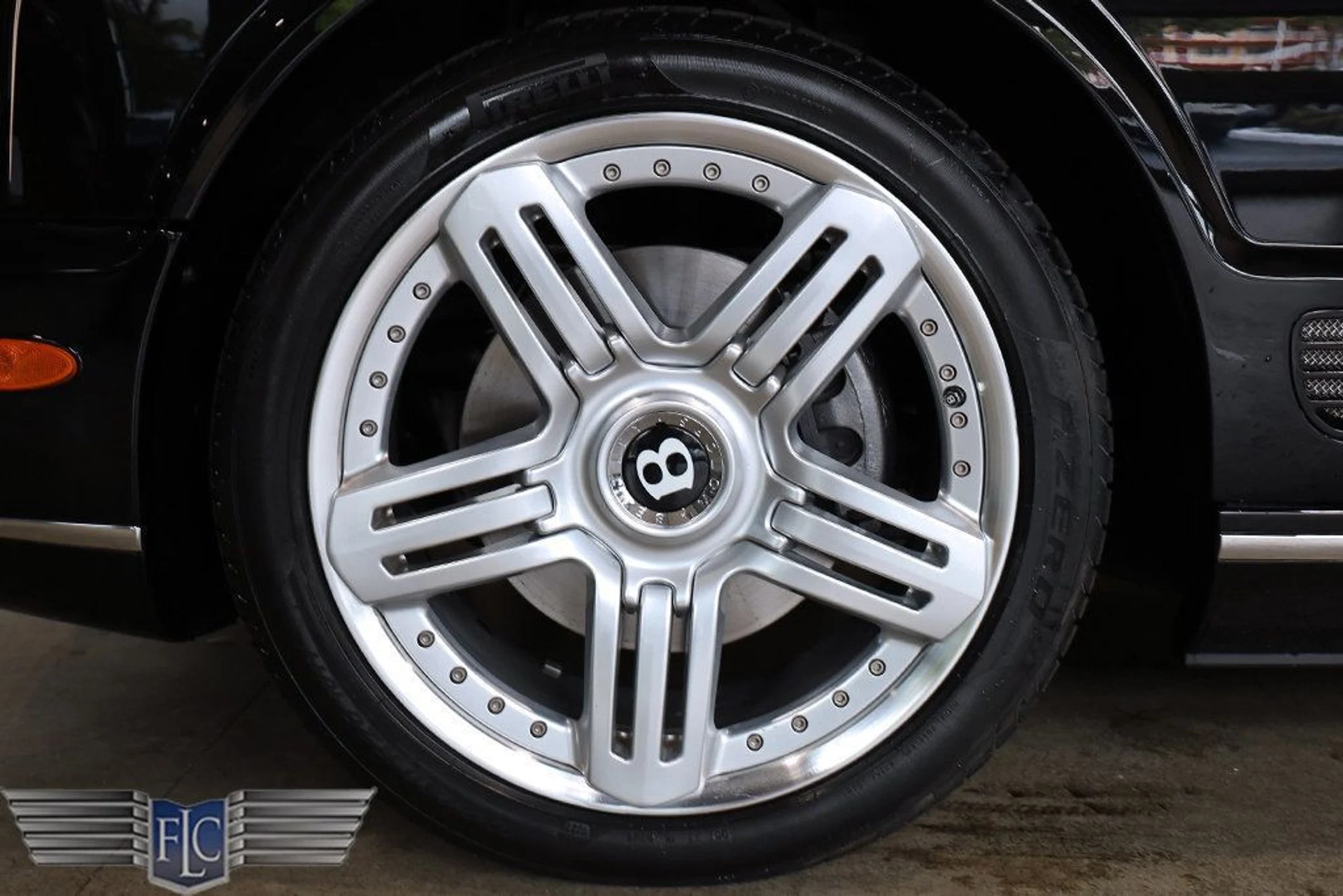 mph034_1335184842_used_2009_bentley_brooklands_2drcoupe_9689_23015098_35_1024_28cc82c57b