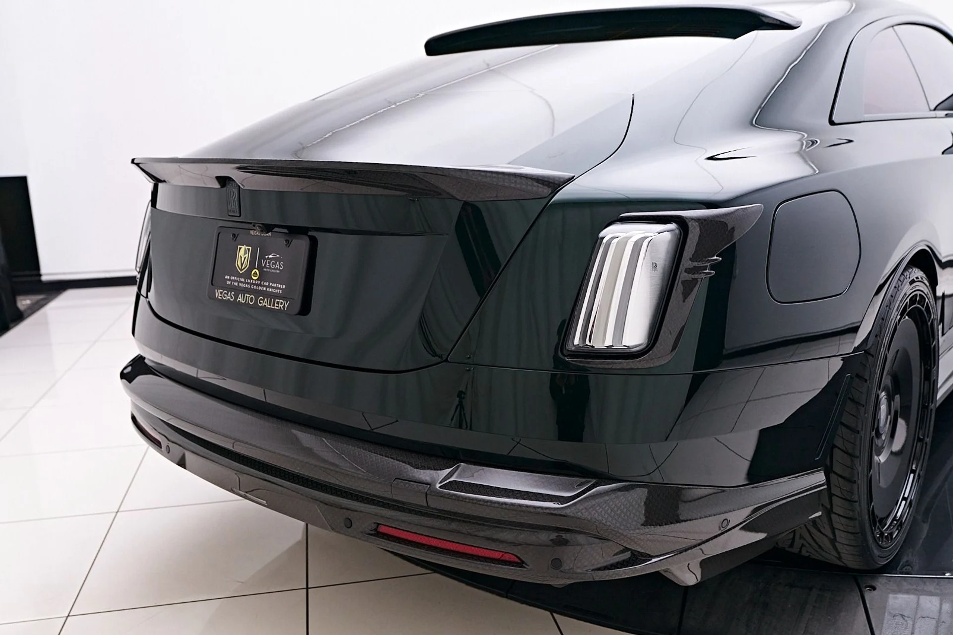 mph034_1351915854_Used_2024_Rolls_Royce_Spectre_1741399260_b3ab56c091