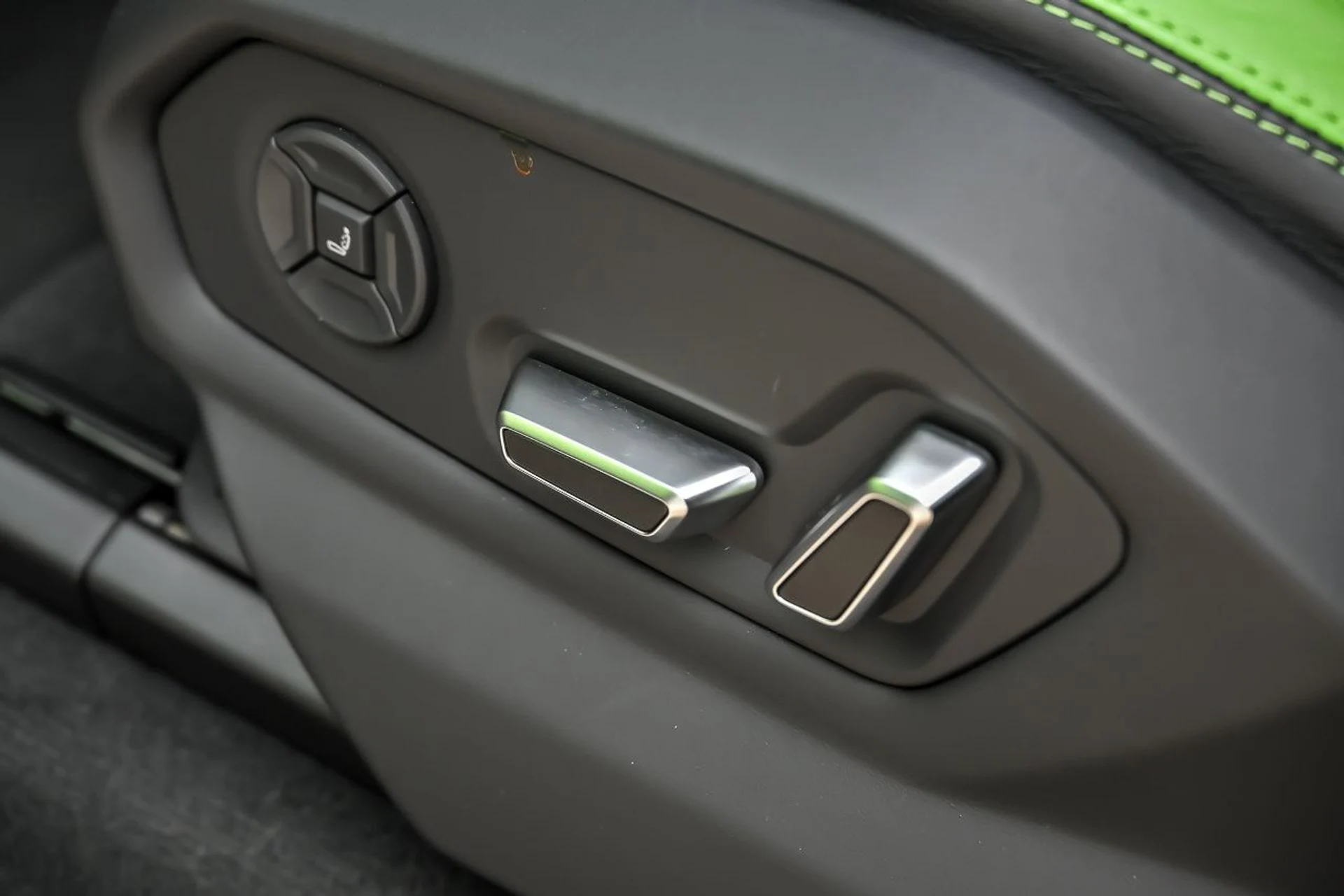 mph034_1356032792_1dbf490b8a1248acd70a596505c42bf2x_a2b2f976ae