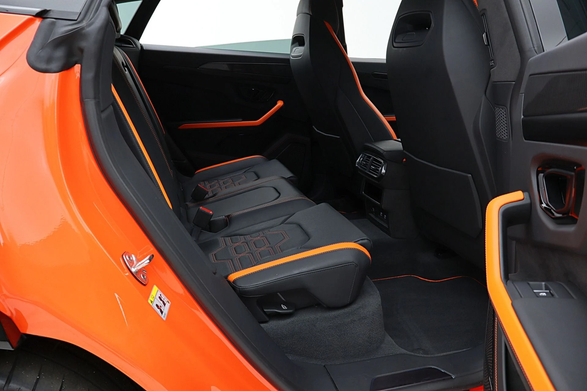 mph034_135990016_Used_2025_Lamborghini_Urus_SELEASE_OPTIONS_AVAILABLE_5b6ed61153