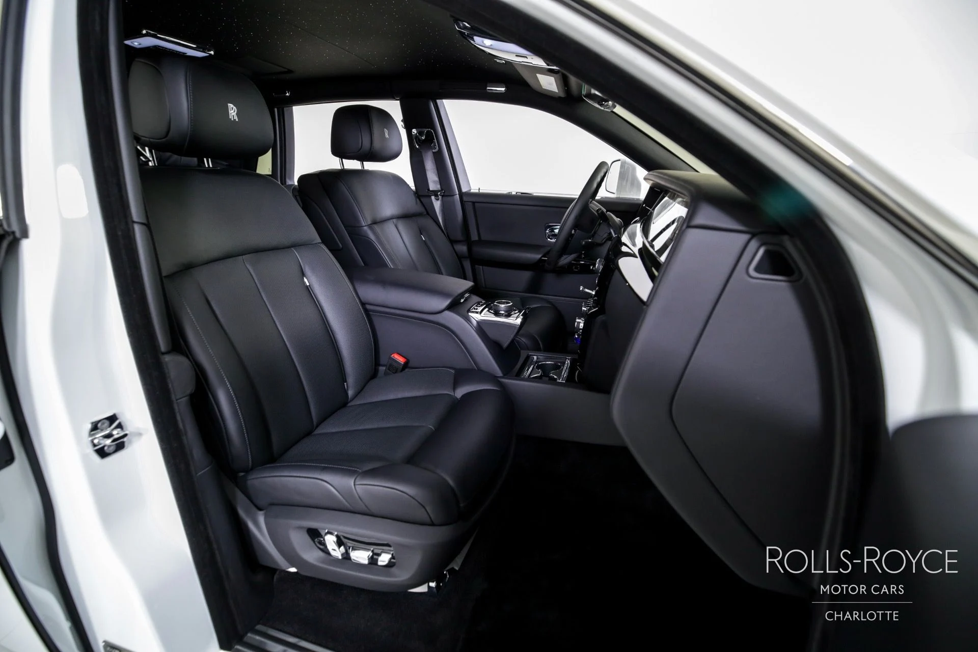 mph034_1361297021_Used_2023_Rolls_Royce_Phantom_1726254604_e2b6d147d9