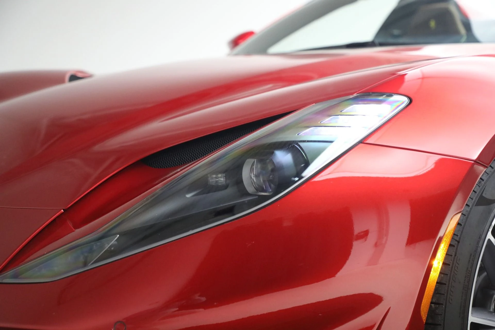 mph034_1364059342_Used_2022_Ferrari_812_GTS_1773688462_ec51b34d3a