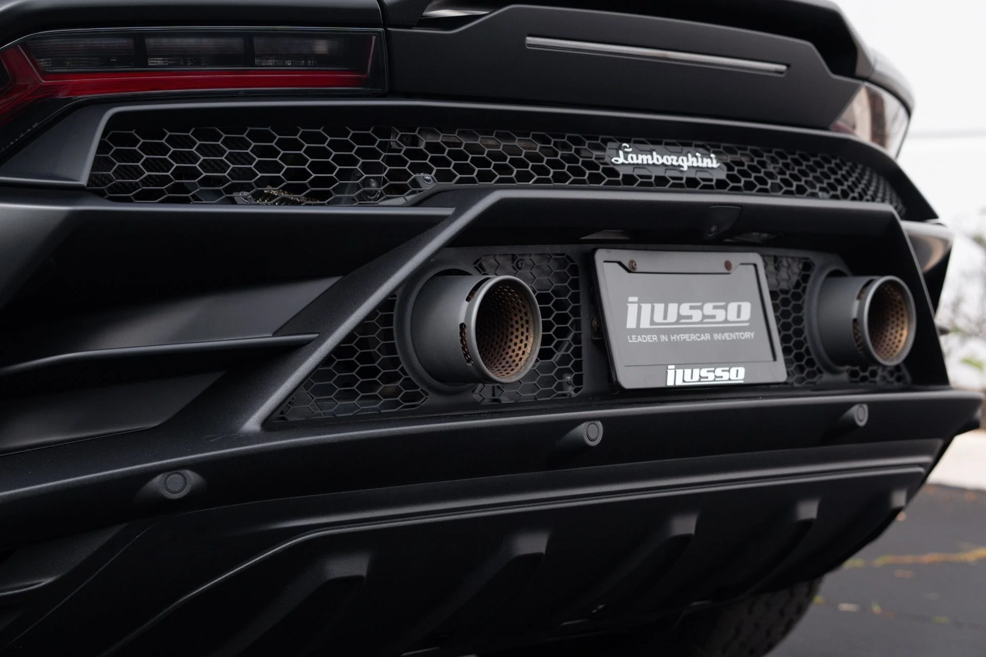 mph034_1368278859_Used_2024_Lamborghini_Huracan_Sterrato_1775279109_89f1be1547